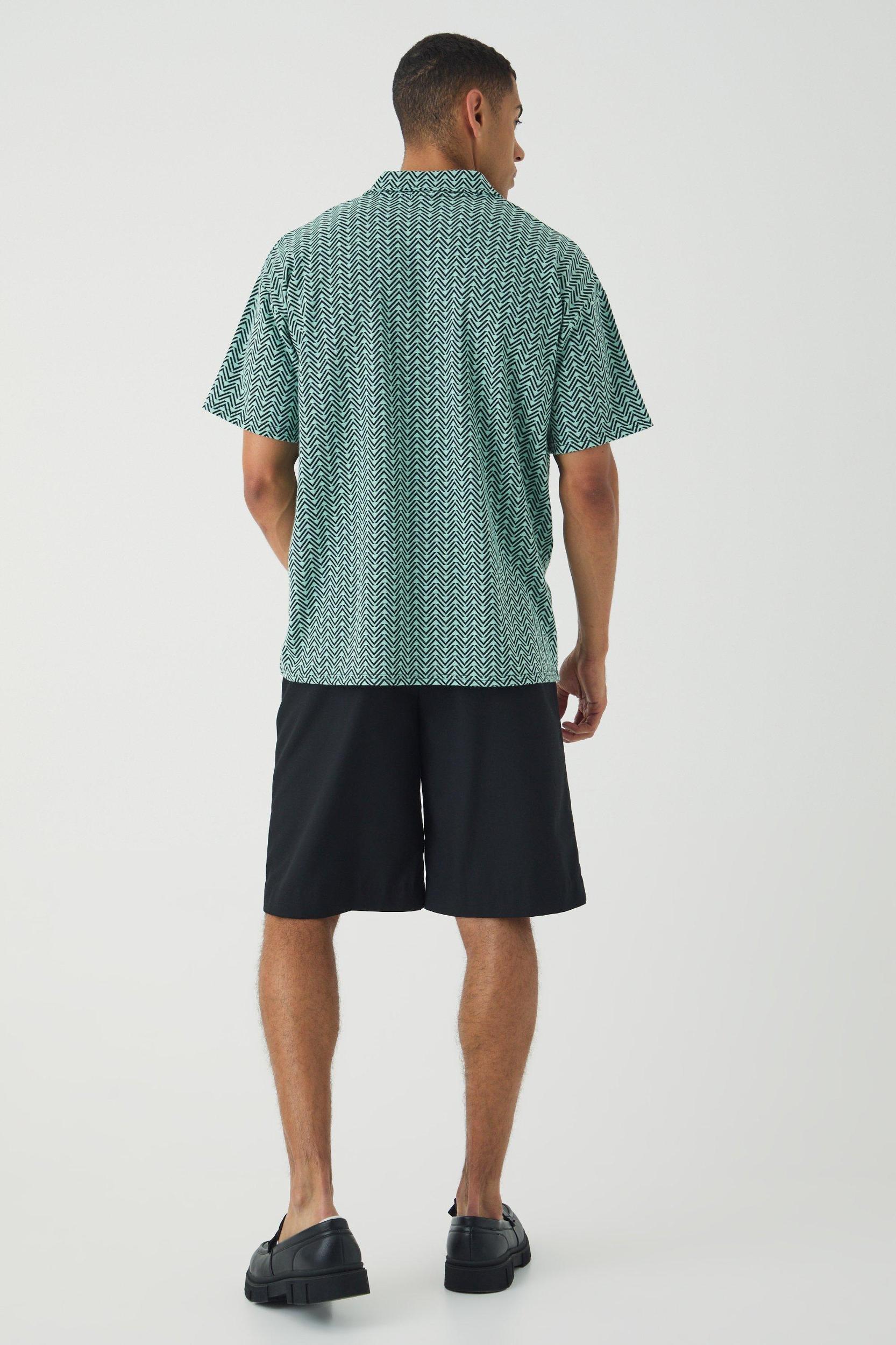 Oversized Revere Stripe Polo | boohooMAN USA Product Image