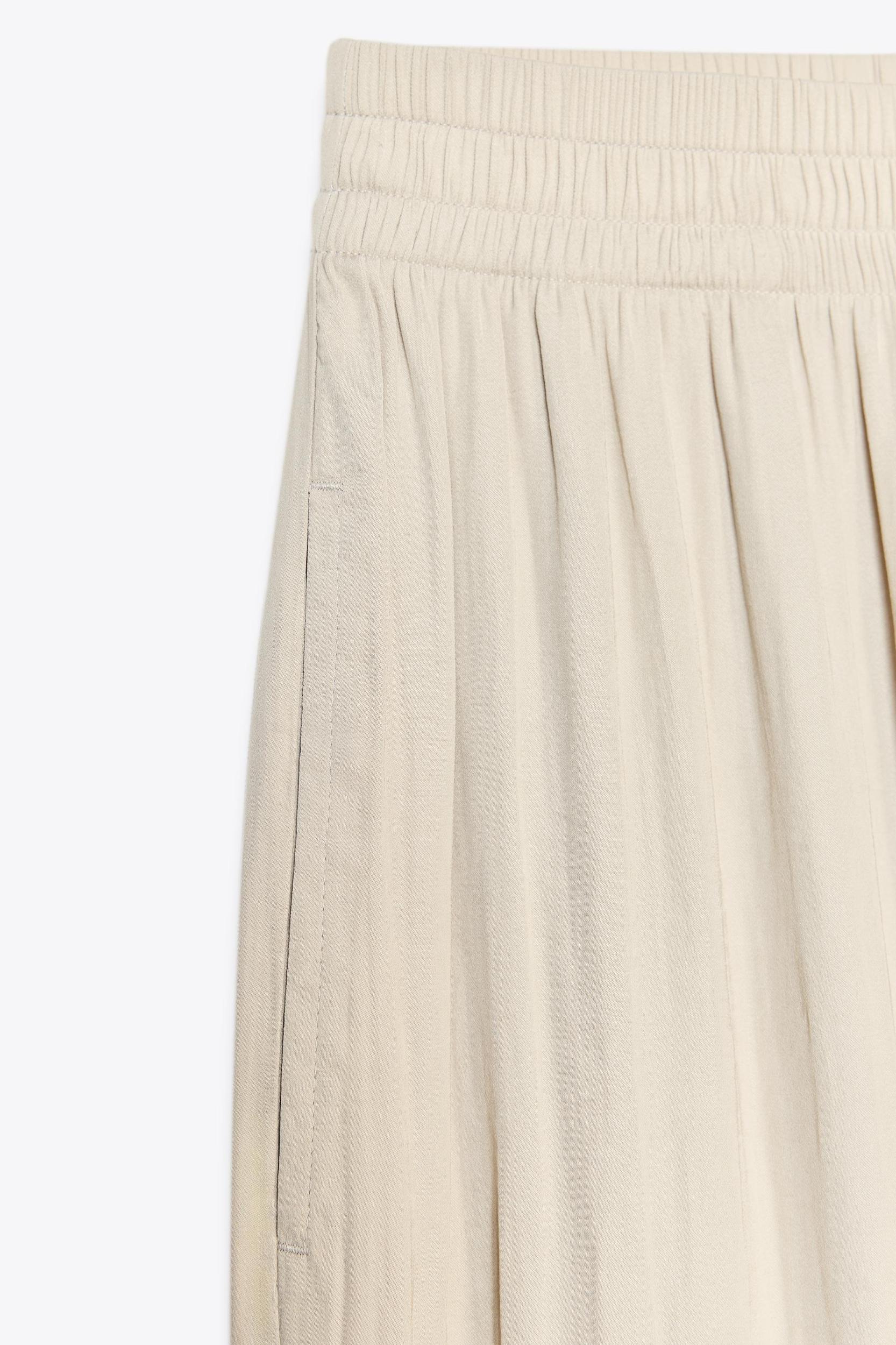 FLOWY WIDE LEG PANTS Product Image