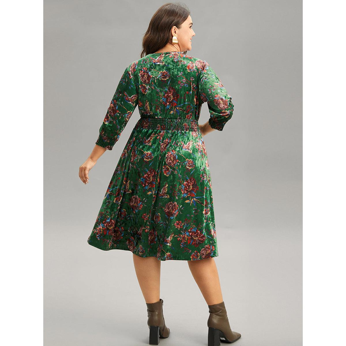 Plus Size Christmas Floral Velvet Shirred Pocket Dress DarkGreen Women Elegant Velvet V-neck Elbow-length sleeve Curvy Midi Dress BloomChic 30/6X Product Image