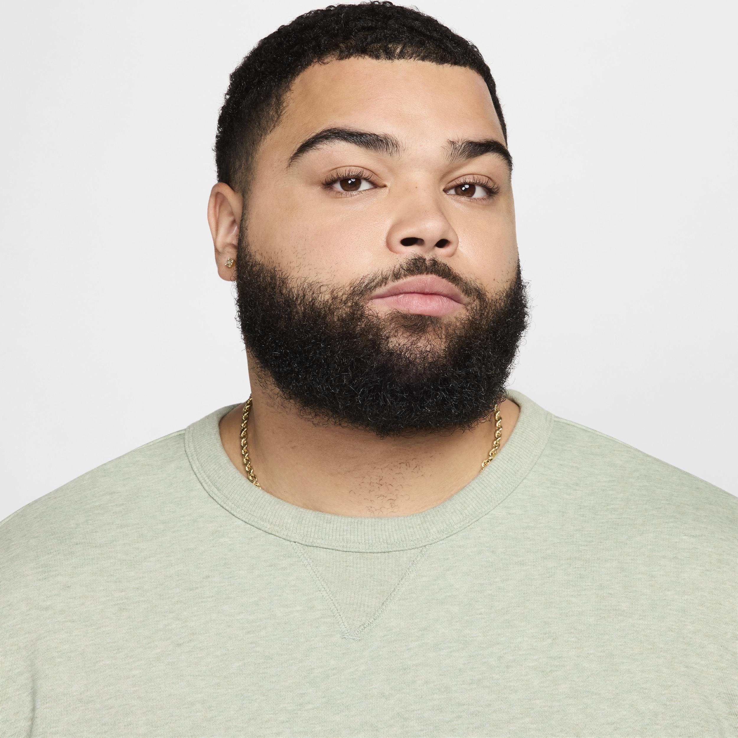 Nike Standard Issue Men's Dri-FIT Basketball Crew-Neck Sweatshirt Product Image