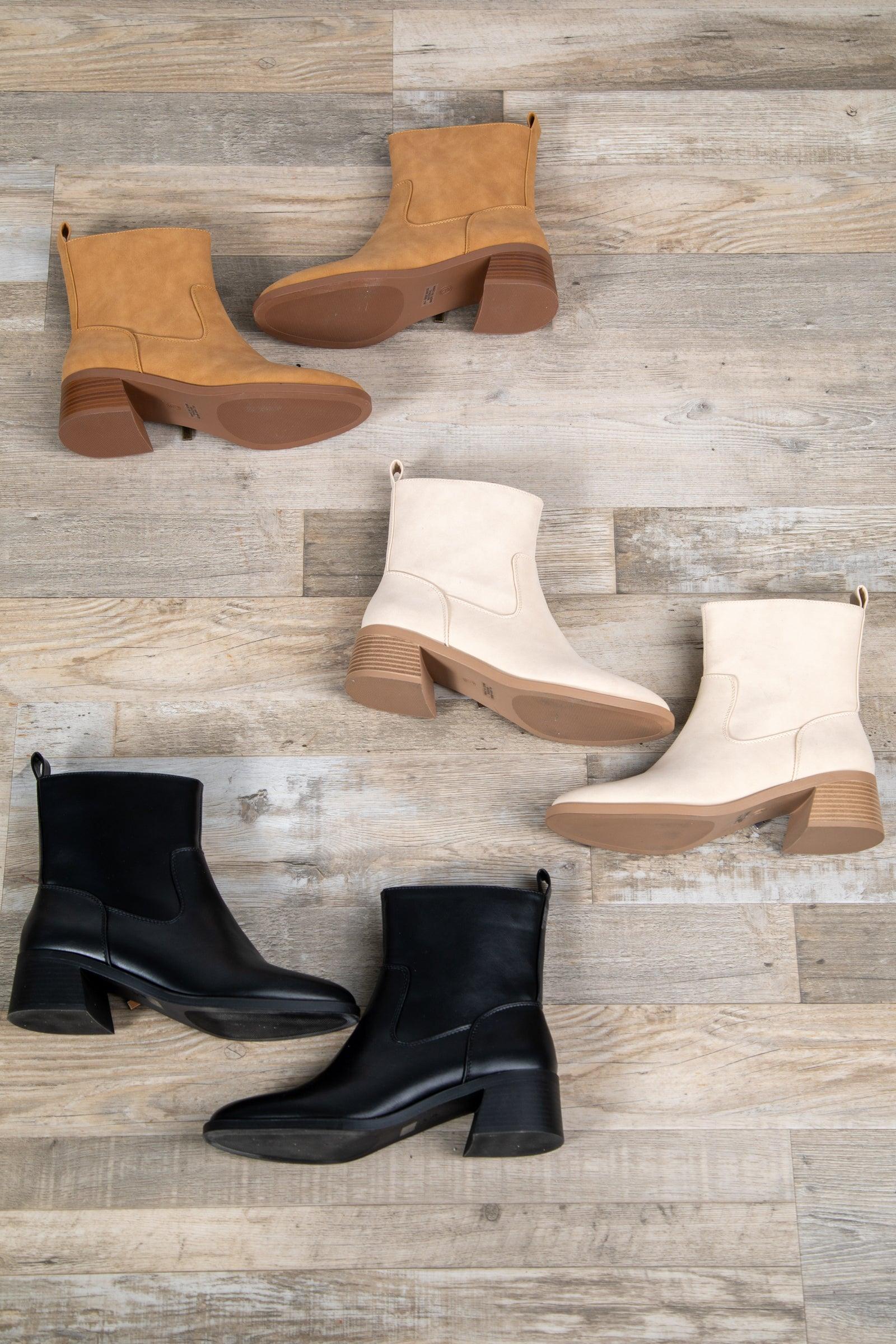 Pull On Round Toe Ankle Booties Product Image