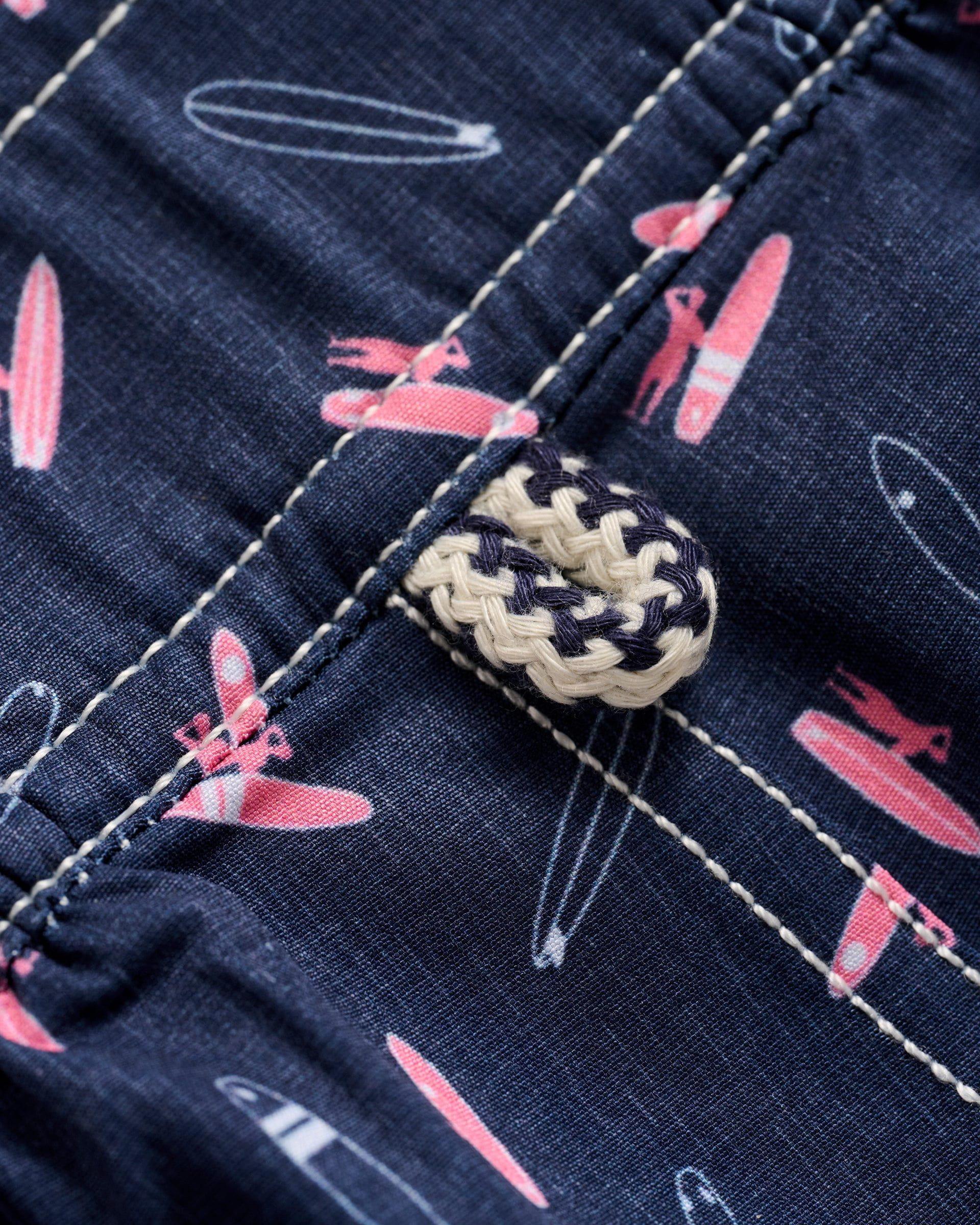 The Half Elastic 7" Surf Shorts Male Product Image