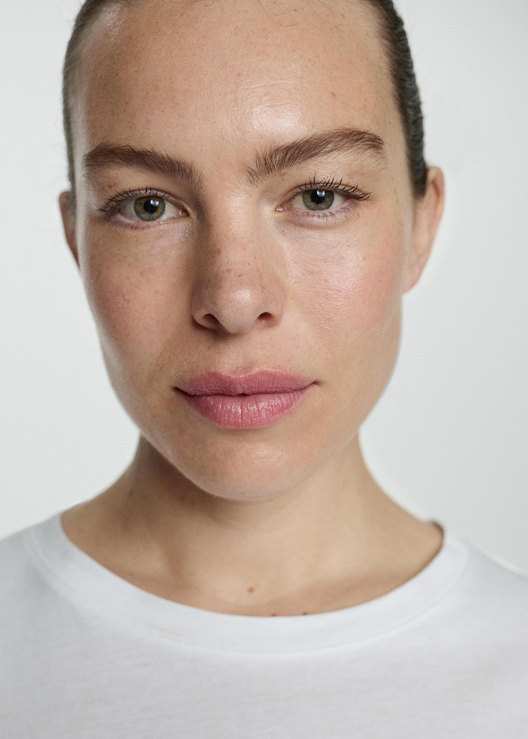 Short-sleeved cotton t-shirt - Women | MANGO USA Product Image