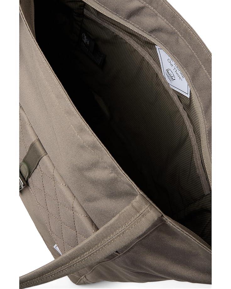Herschel Supply Co. Herschel Retreat Tote Product Image