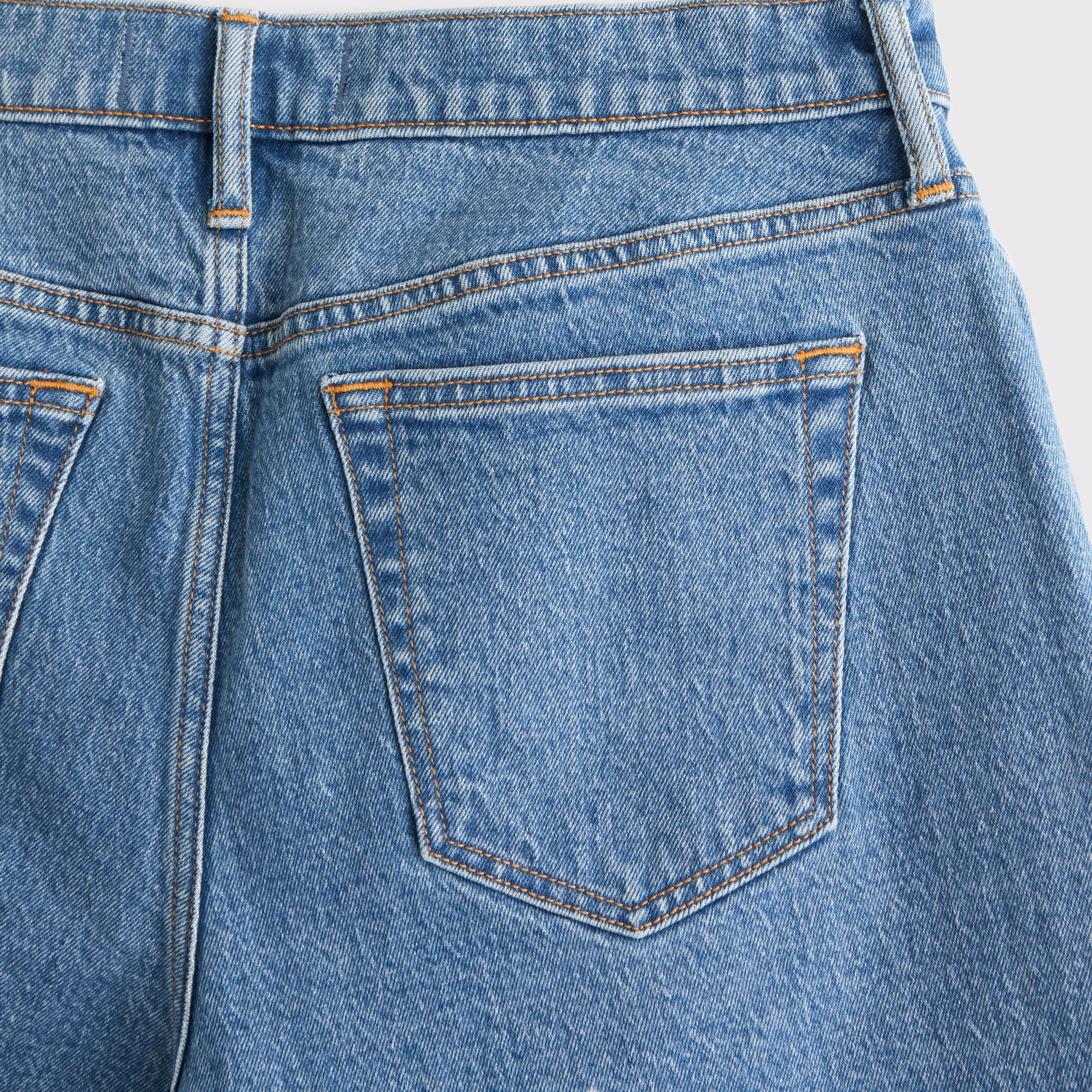 Athletic Loose Denim Short Product Image