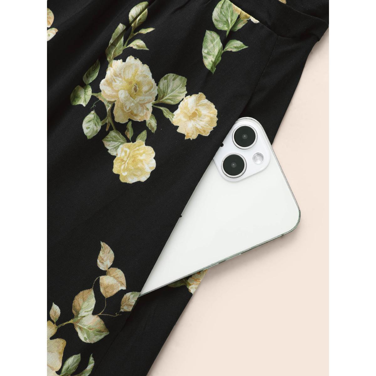 Plus Size Floral Gathered Shirred Flutter Sleeve Dress Black Women Elegant Gathered V-neck Short sleeve Curvy BloomChic 28/5X Product Image