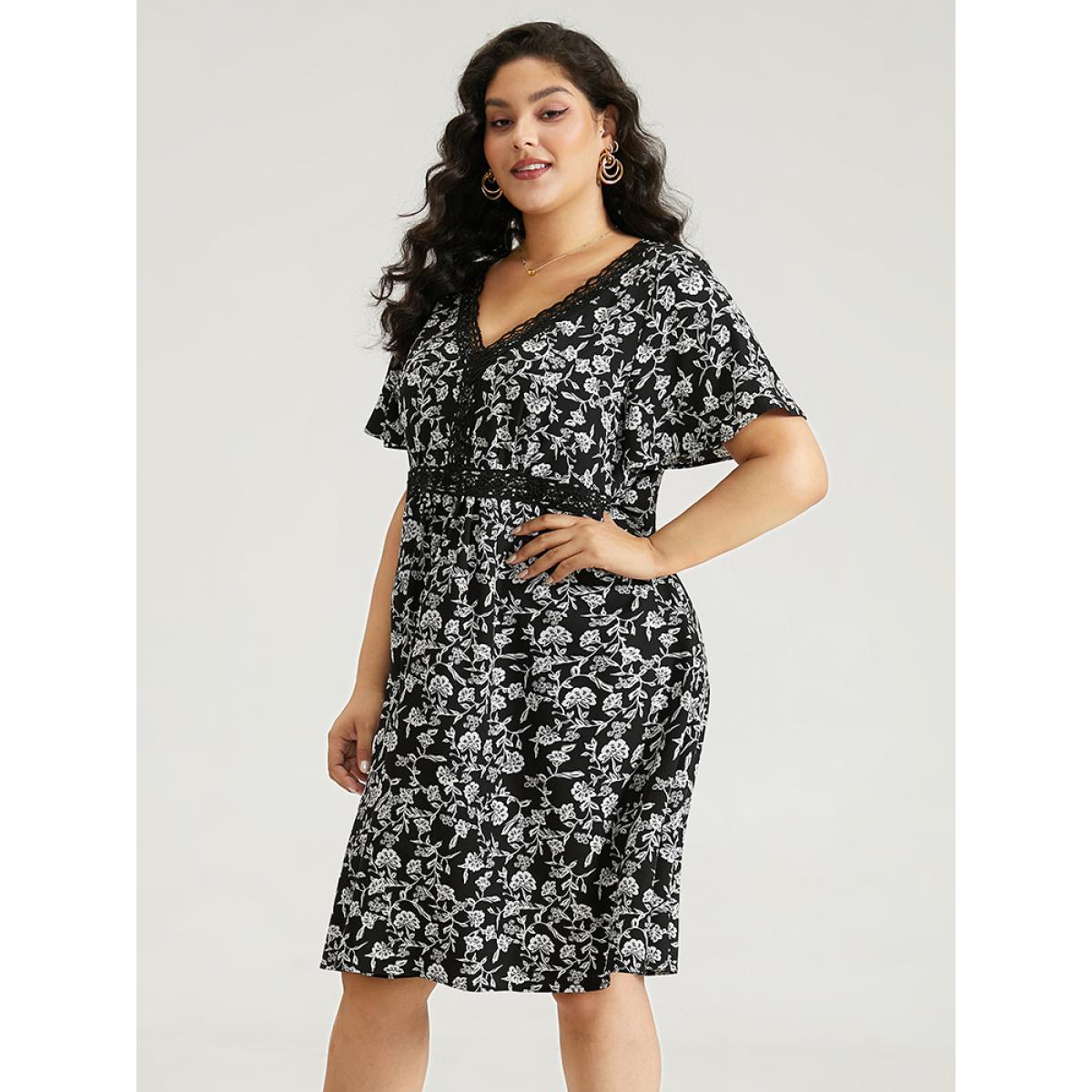 Plus Size Silhouette Floral Print V Neck Ruffles Lace Panel Dress BlackFlower Women Elegant Printed V-neck Short sleeve Curvy Midi Dress BloomChic 18-20/2X Product Image
