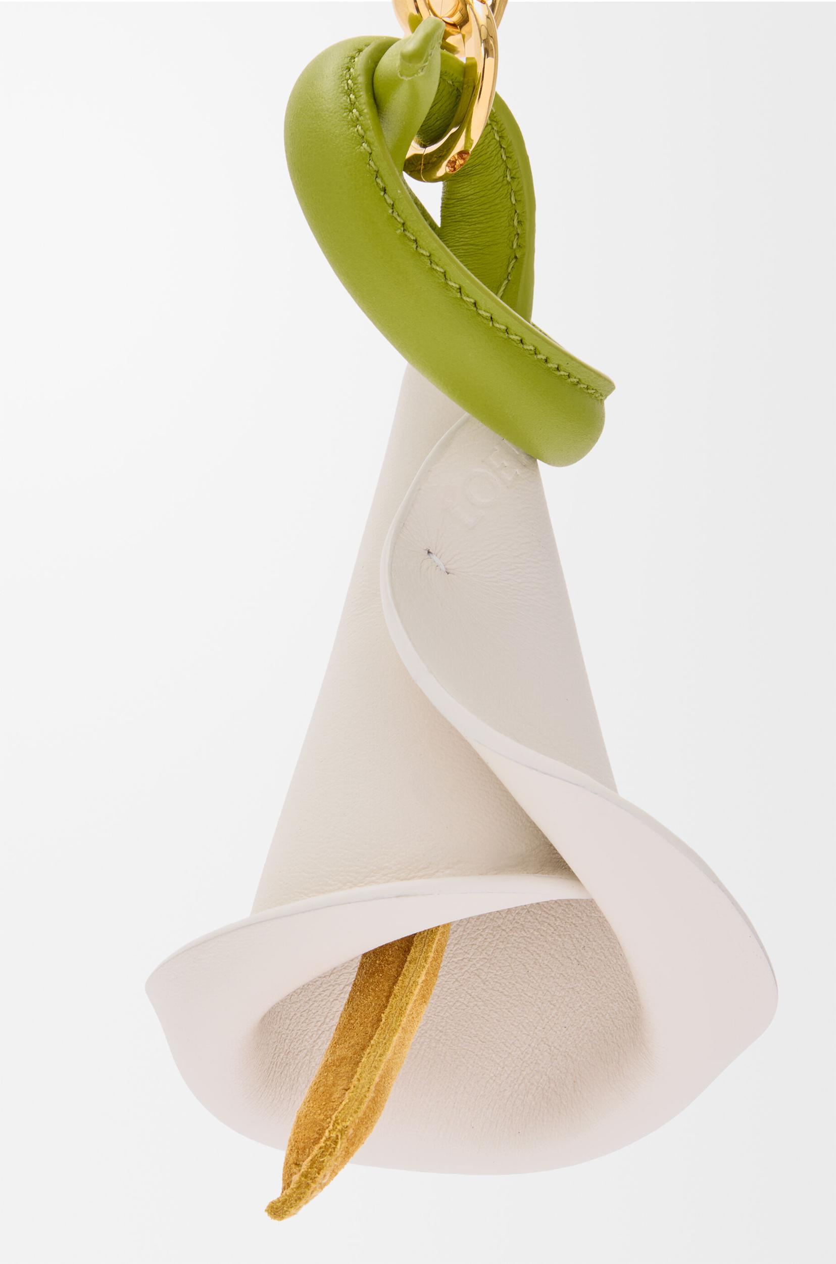 Calla charm in calfskin Product Image