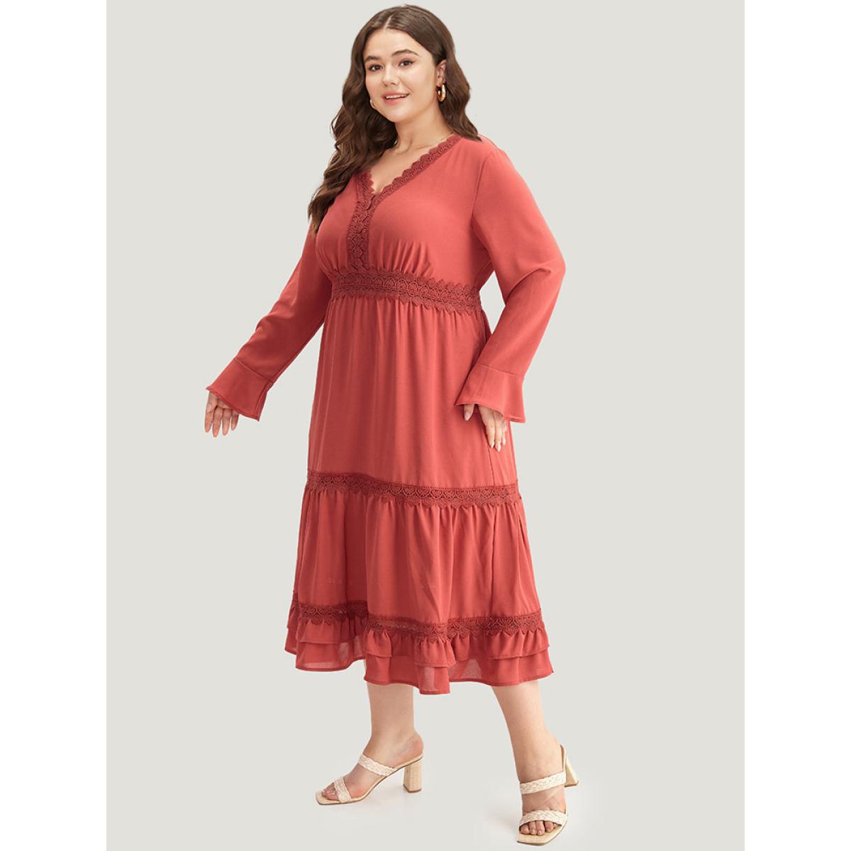 Plus Size Contrast Lace Bell Sleeve Layered Hem Dress Crimson Women Elegant Plain V-neck Long Sleeve Curvy Midi Dress BloomChic 18-20/2X Product Image
