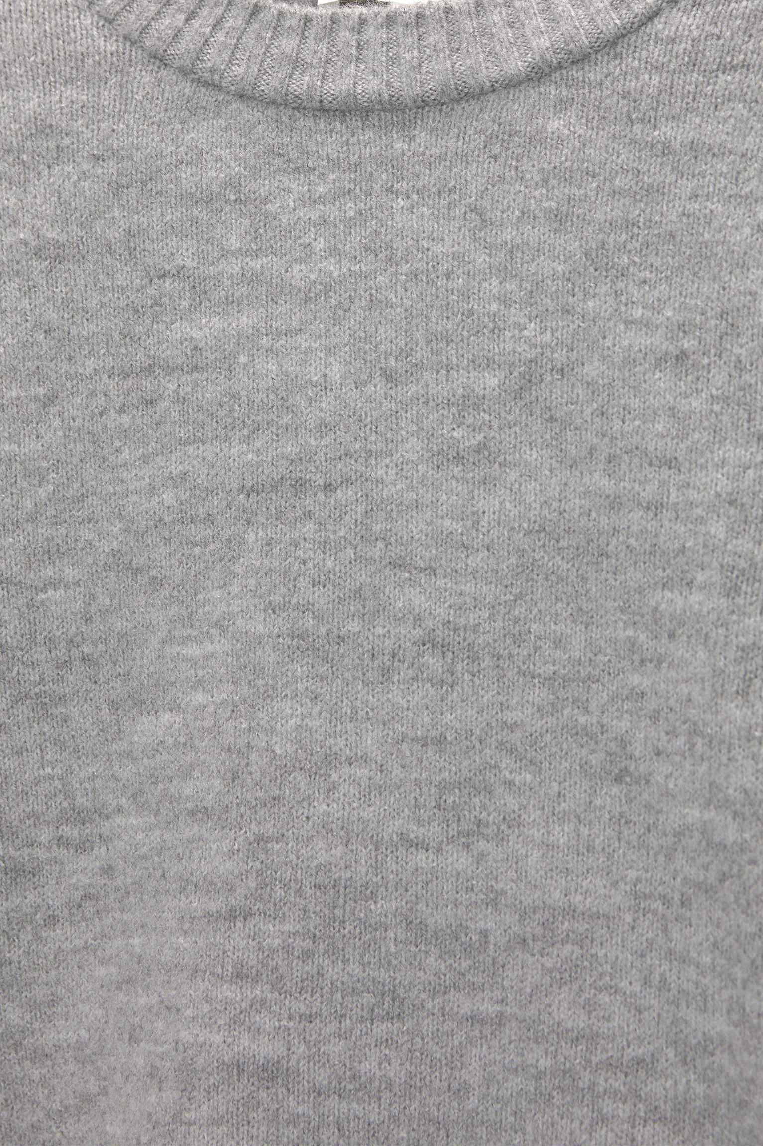 Basic sweater Product Image