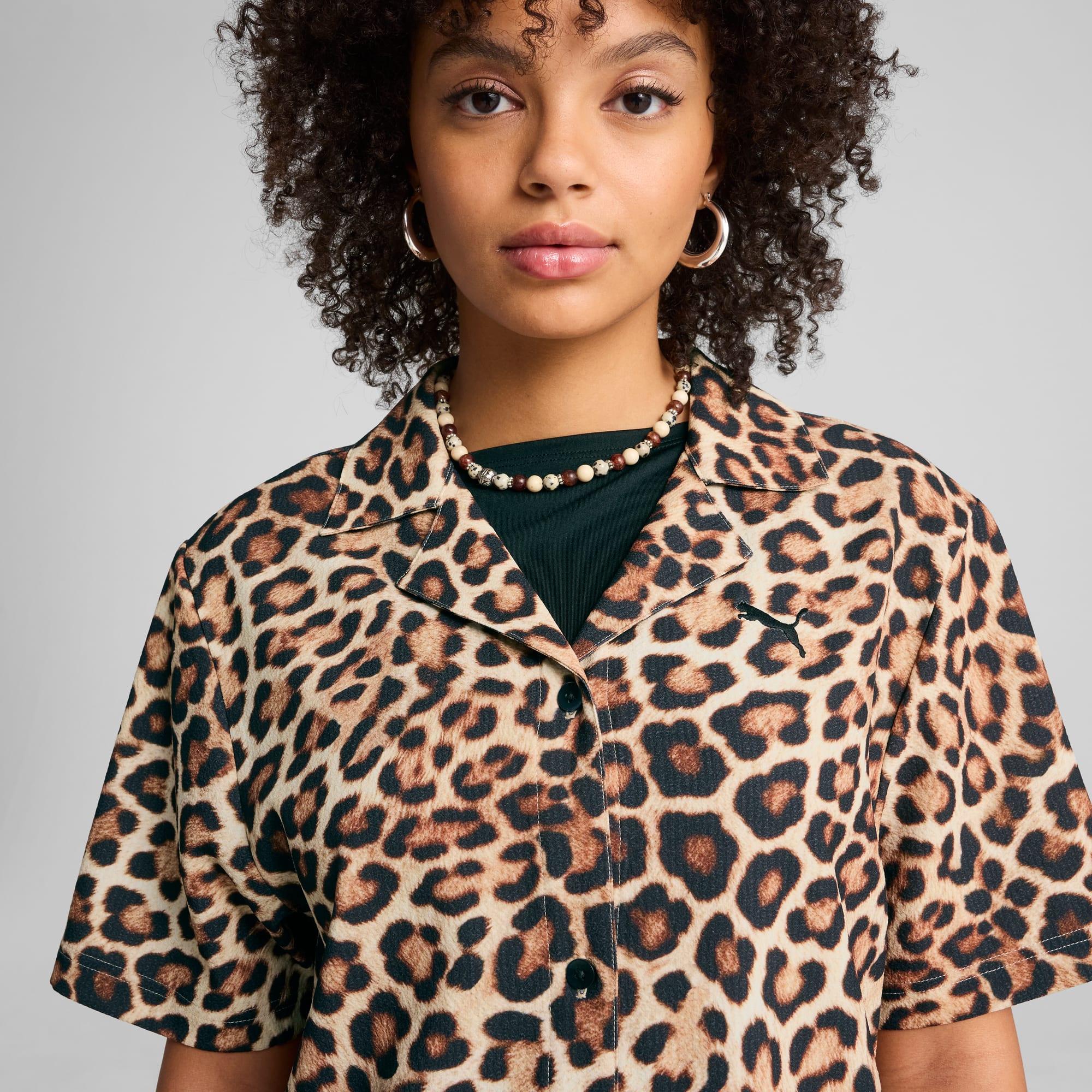 LEO LUXE Women's Relaxed All-Over Print Woven Shirt Product Image