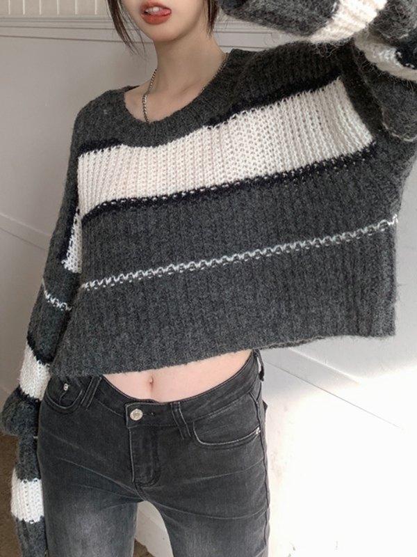 Oversized Contrast Striped Cropped Sweater Product Image