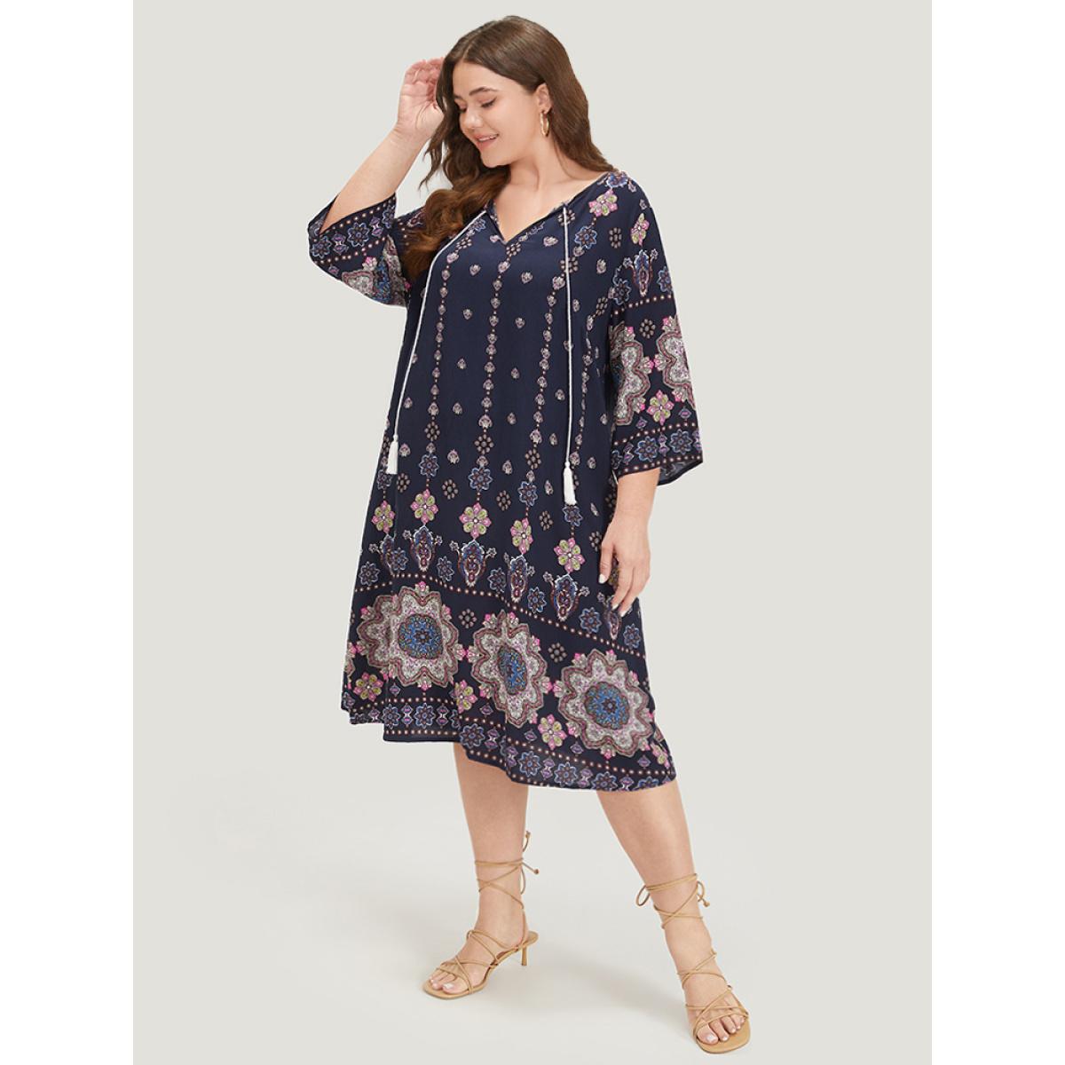 Plus Size Bandana Print Ties Pocket Tassels Detail Dress Scarlet Women Vacation Tassels V-neck Elbow-length sleeve Curvy Midi Dress BloomChic 28/5X Product Image