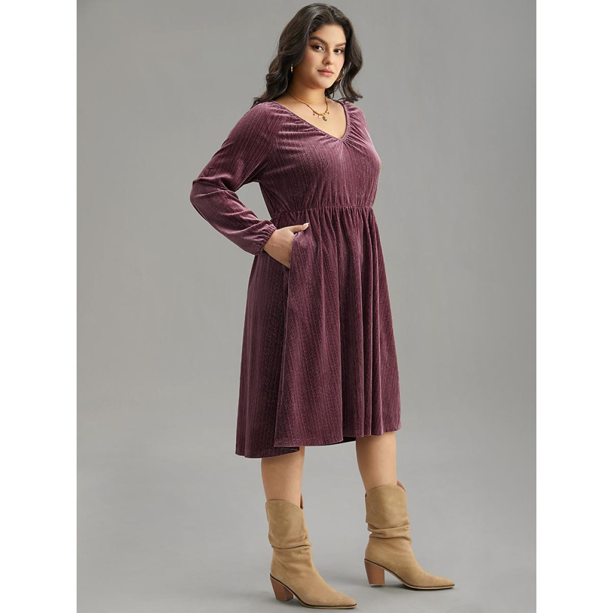 Plus Size Plain Velvet Gathered Elastic Waist Dress DustyPink Women Vacation Elastic cuffs V-neck Long Sleeve Curvy Midi Dress BloomChic 12/L Product Image