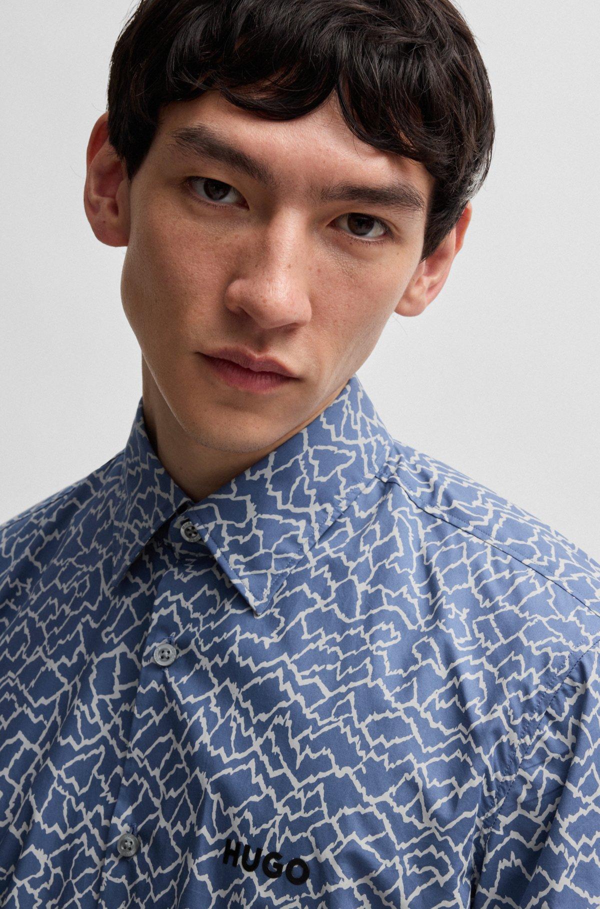 Slim-fit shirt in abstract print cotton Product Image