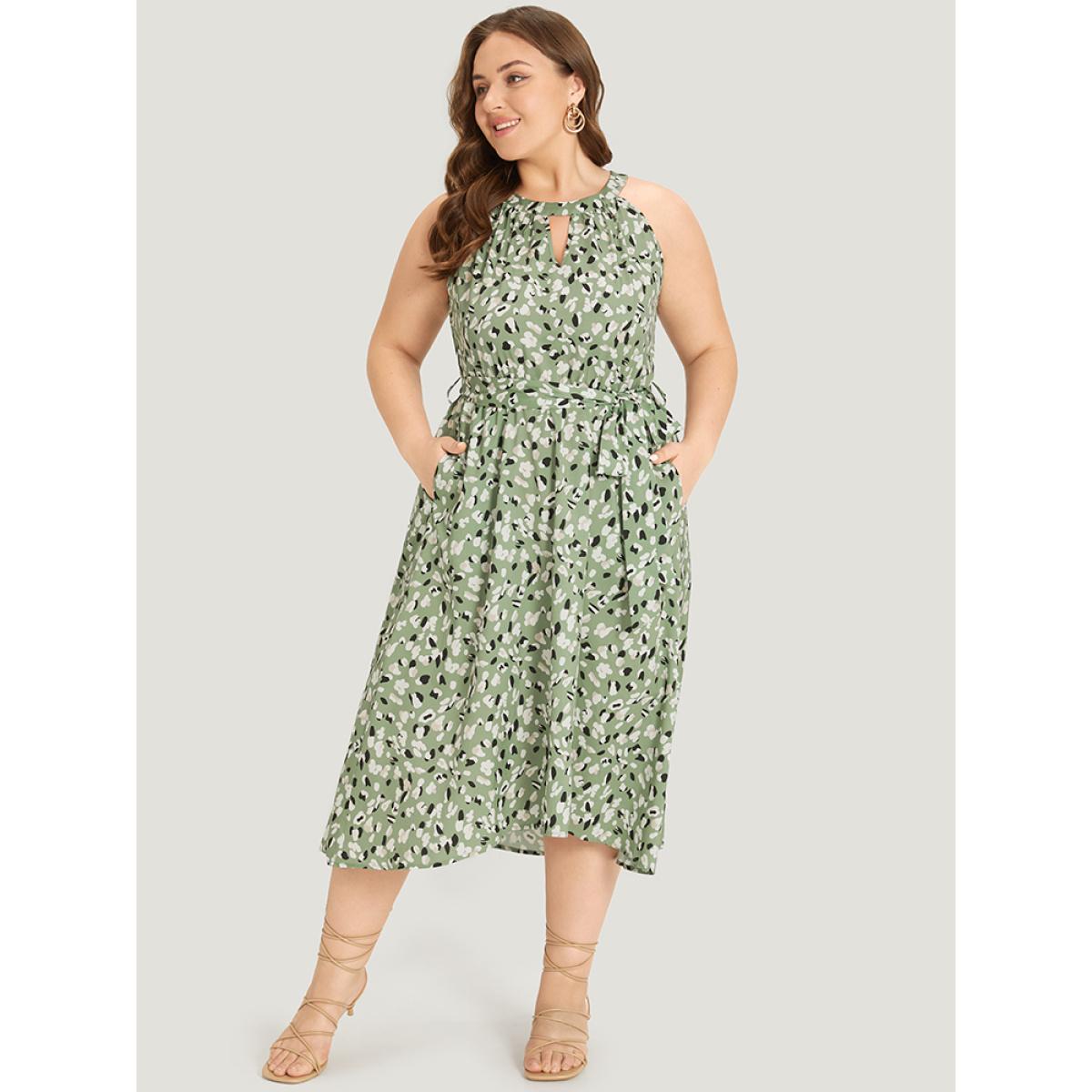 Plus Size Allover Print Halter Keyhole Pocket Belted Ties Dress Green Women Elegant Belted Halter neck Sleeveless Curvy Midi Dress BloomChic 12/L Product Image