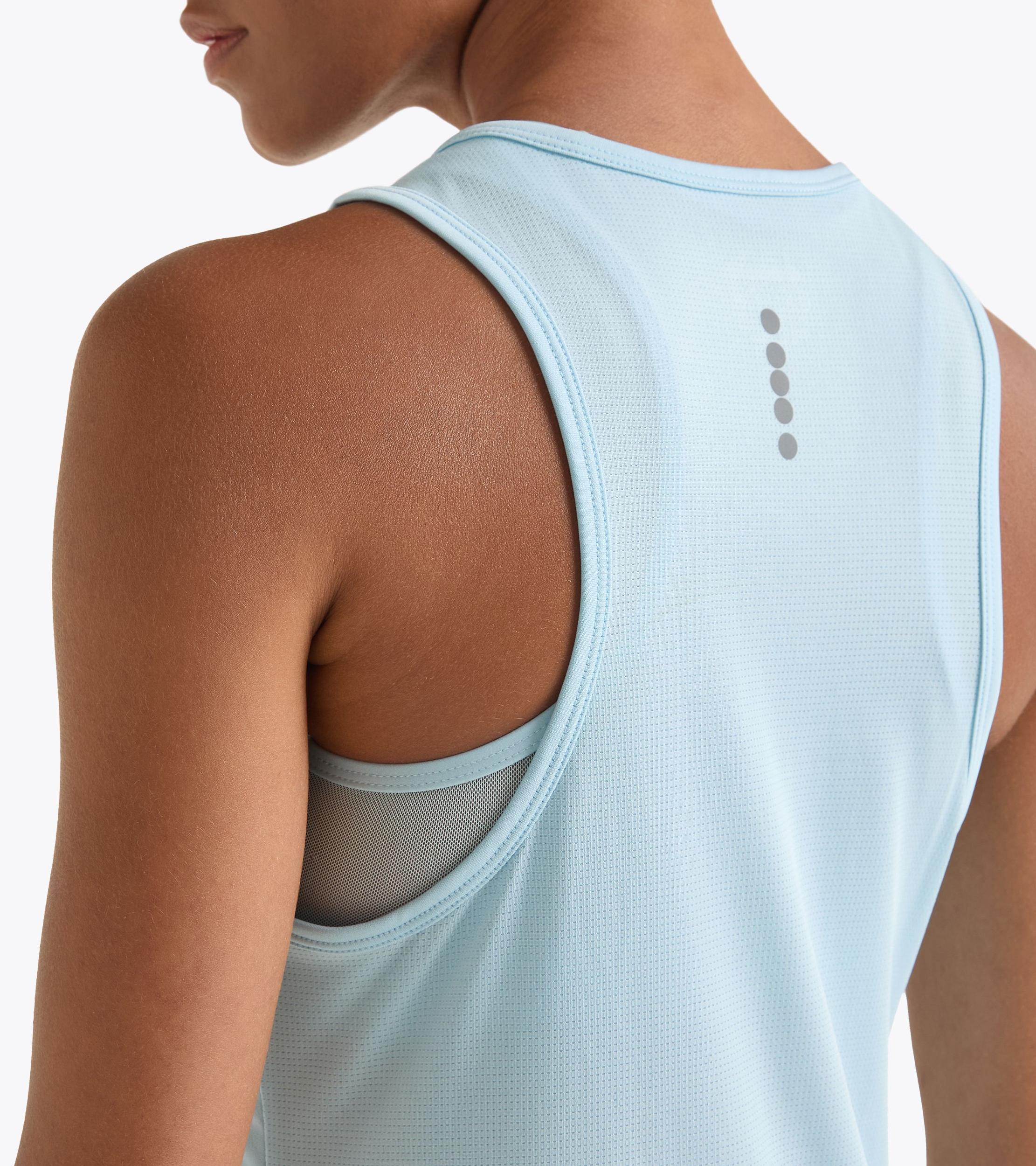 L. TANK RUN Product Image