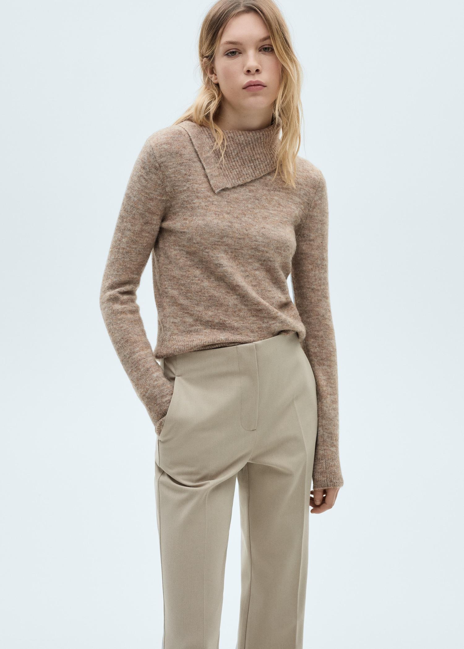 Mid-rise flare pants - Women | MANGO USA Product Image