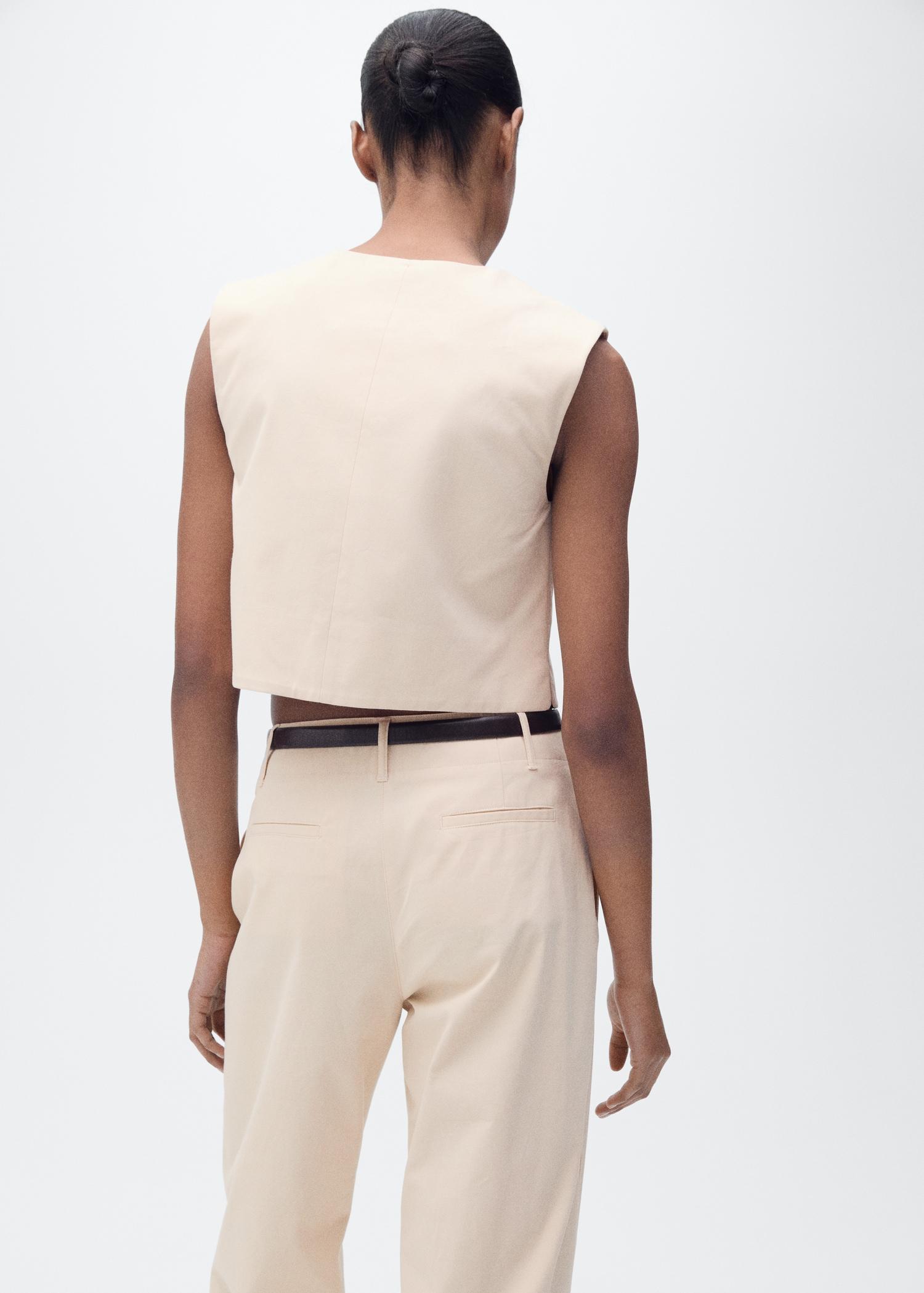 Cotton crop top with buttons - Women | MANGO USA Product Image