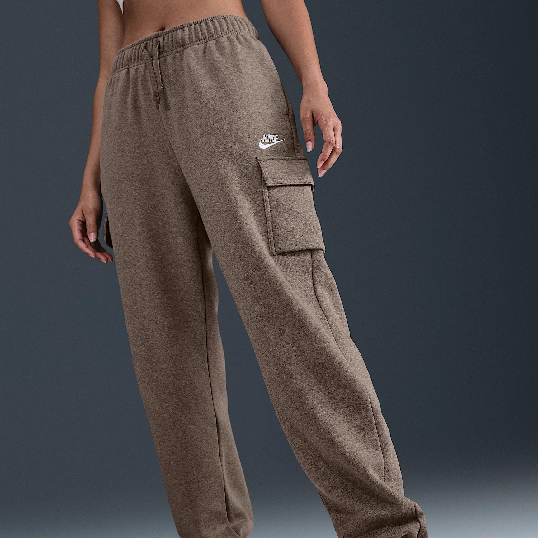 Womens Nike Sportswear Club Fleece Mid-Rise Oversized Cargo Sweatpants | DQ5196-214 Product Image