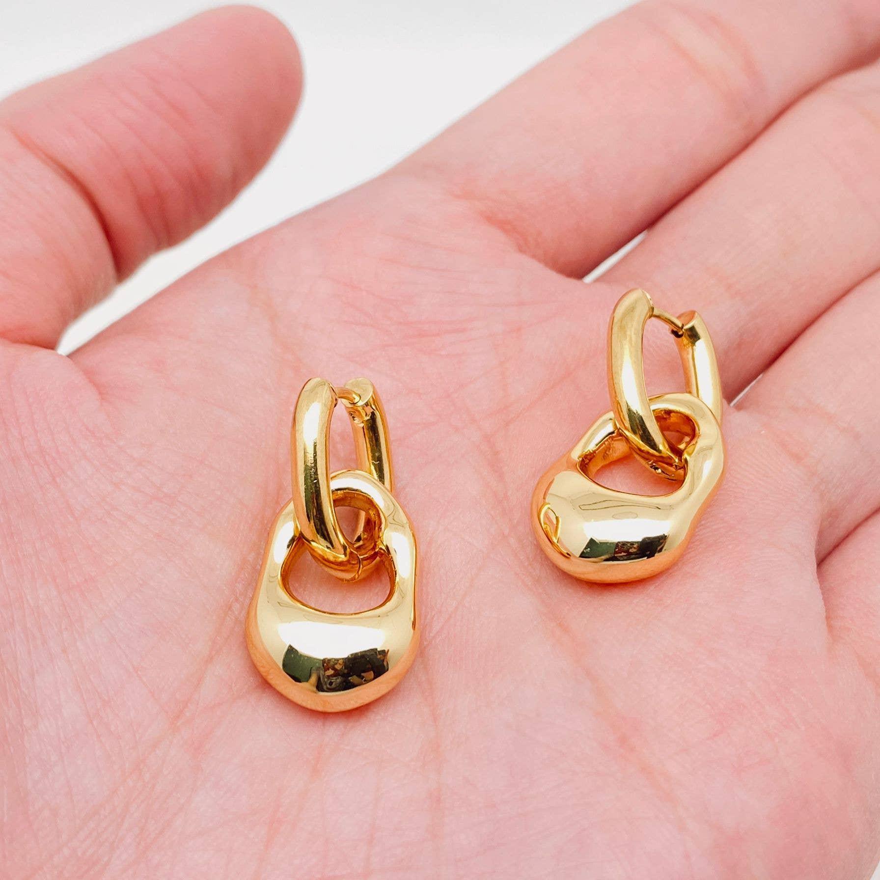18K Gold Plated Geometric Huggie Earrings Product Image