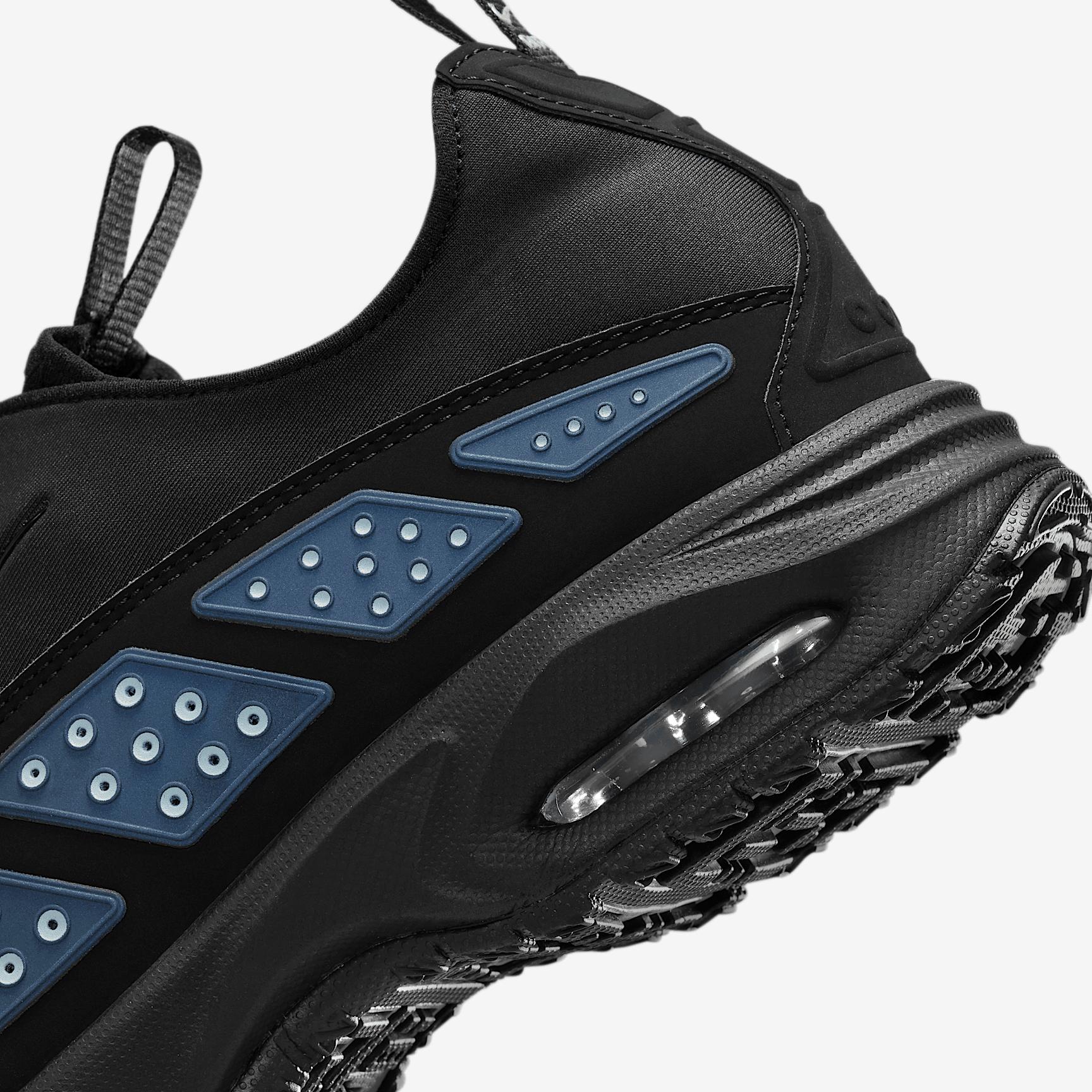 Nike Womens Air Max SNDR Shoes | FZ2068-001 Product Image