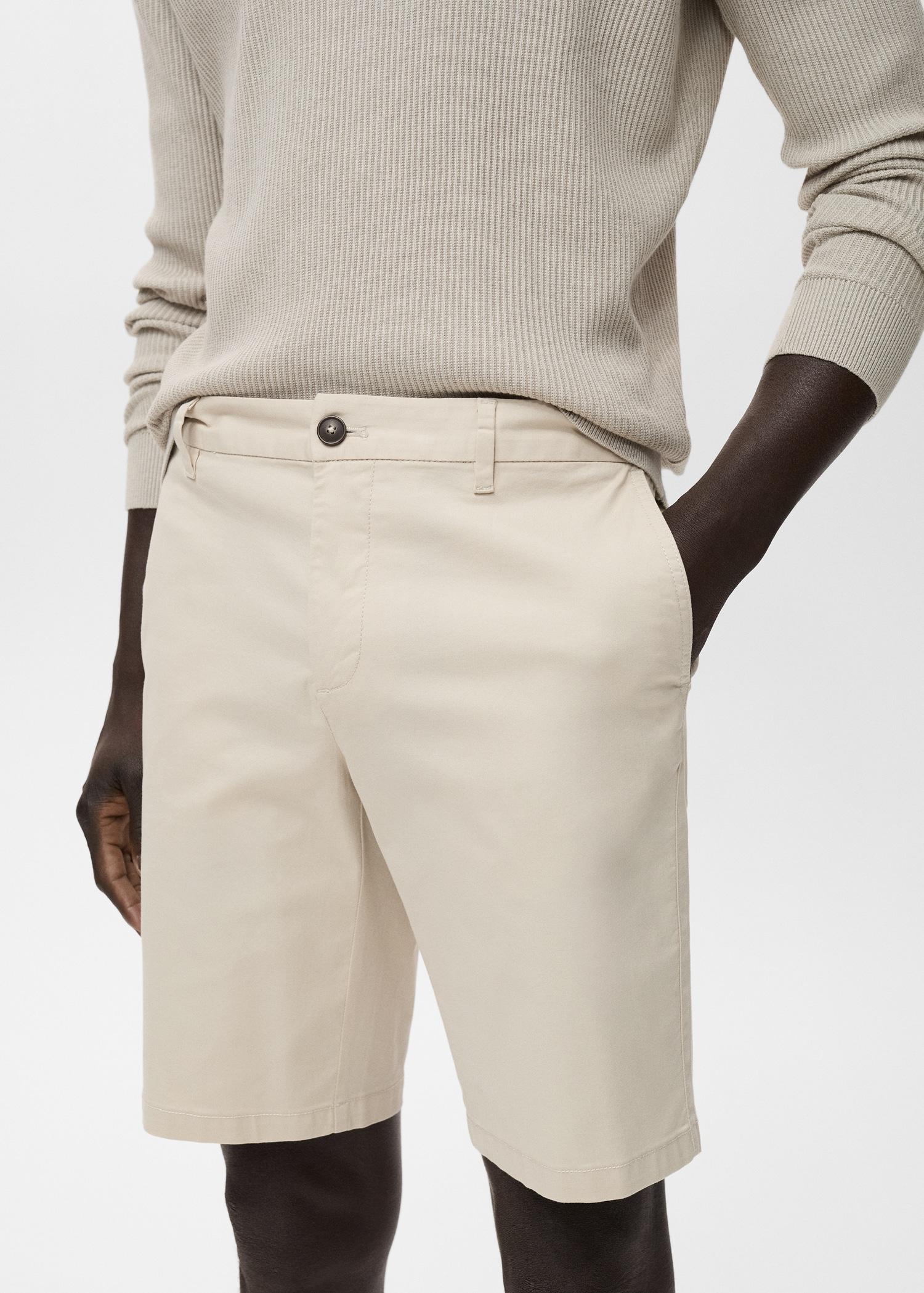 Slim-fit chino cotton bermuda shorts - Men | MANGO USA Product Image