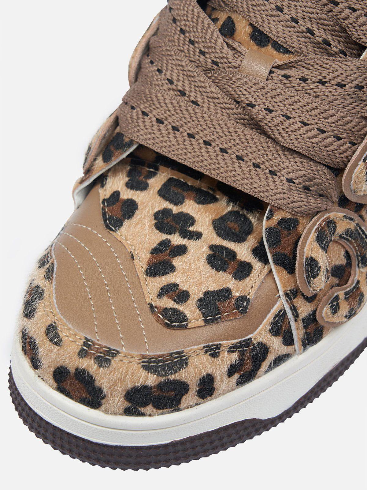 StarryClimb Leopard Skate Shoes Product Image