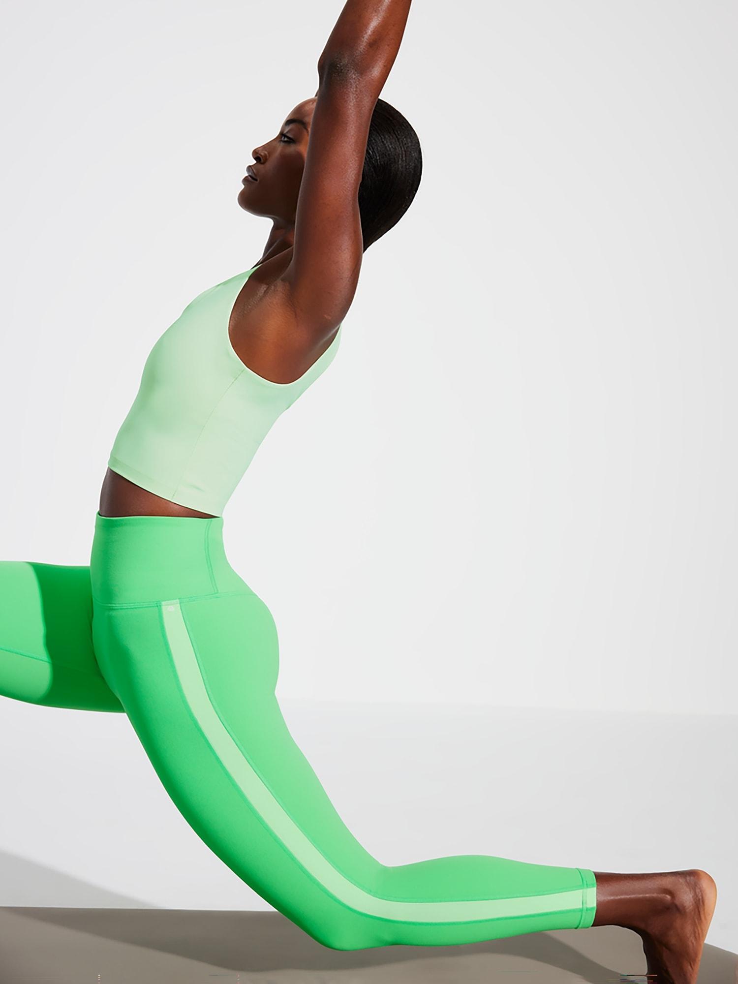 Transcend V-Neck Crop Sports Bra A-C Product Image