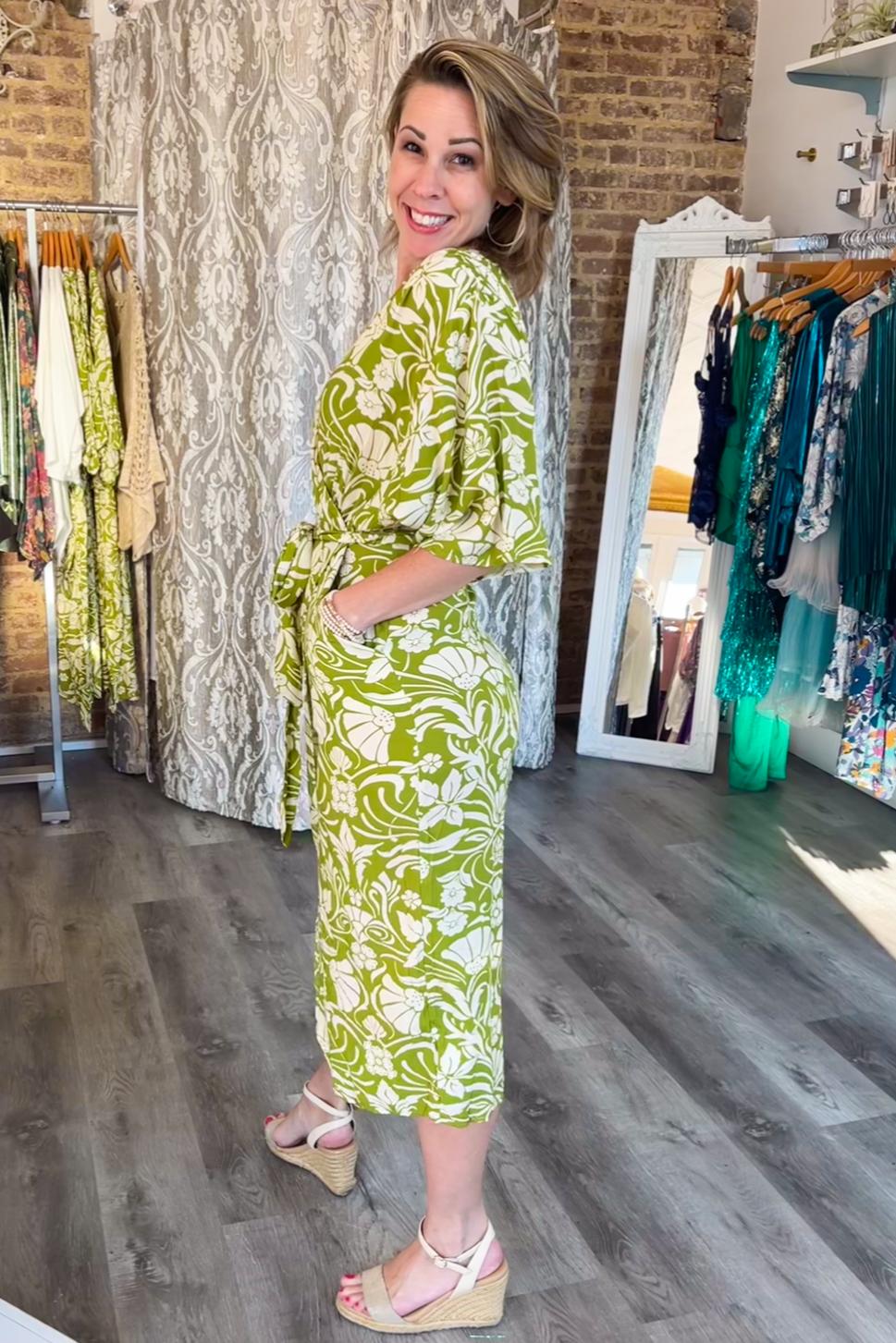 Kimono sleeve midi dress Product Image