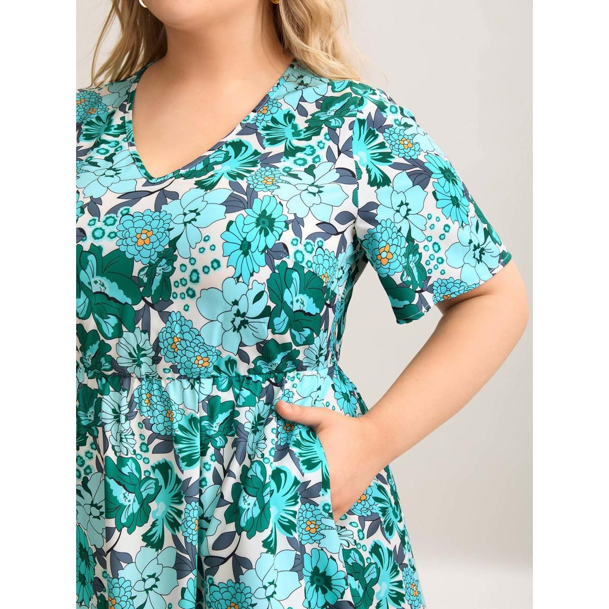 Plus Size Floral Print V-Neck Pockets Midi Dress Arctic Women Elegant Non V-neck Short sleeve Curvy BloomChic 28/5X Product Image