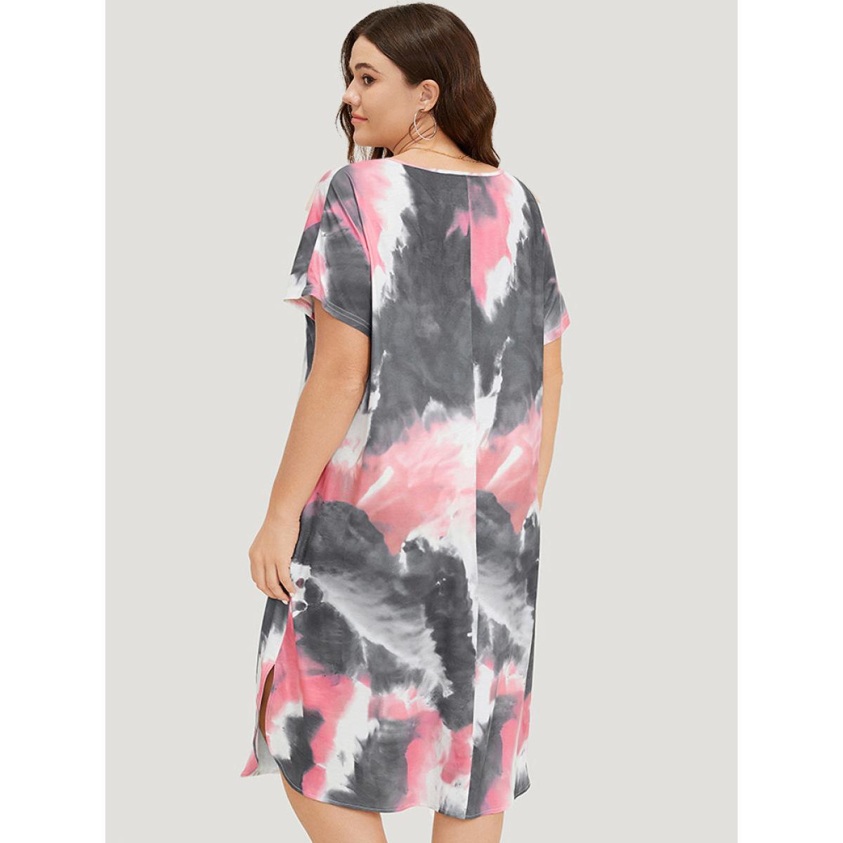 Plus Size Tie Dye Pocket V Neck Dolman Sleeve Dress Multicolor Women Casual Tie Dye V-neck Short sleeve Curvy Midi Dress BloomChic 12/L Product Image