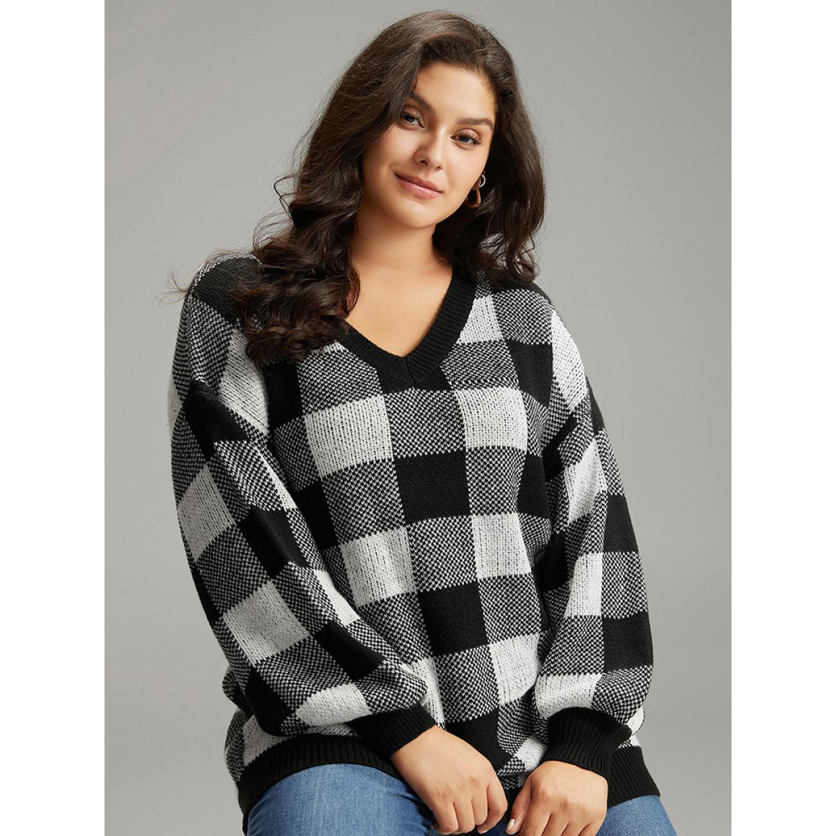 Plus Size V Neck Plaid Elastic Cuffs Pullover Black Women Casual Loose Long Sleeve V-neck Dailywear Pullovers BloomChic 28/5X Product Image