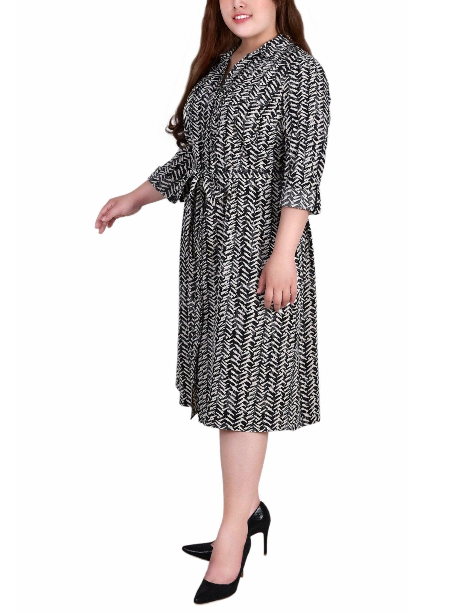 Black White Zig Zag 3/4 Roll Tab Sleeve Belted Shirtdress - Plus Product Image