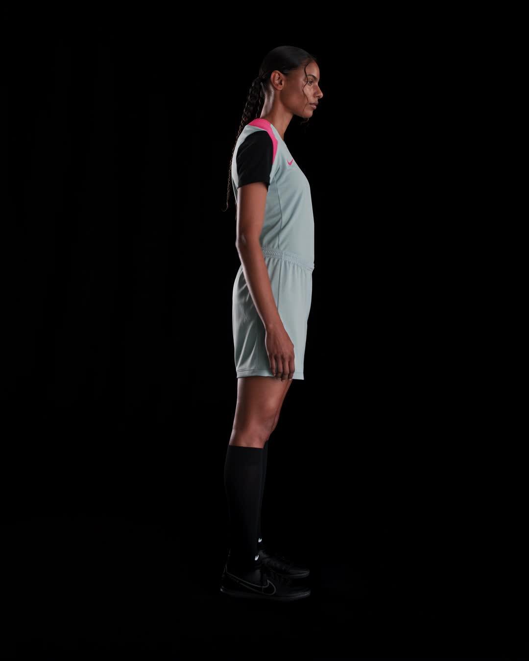 Nike Strike Women's Dri-FIT Short-Sleeve Soccer Top Product Image
