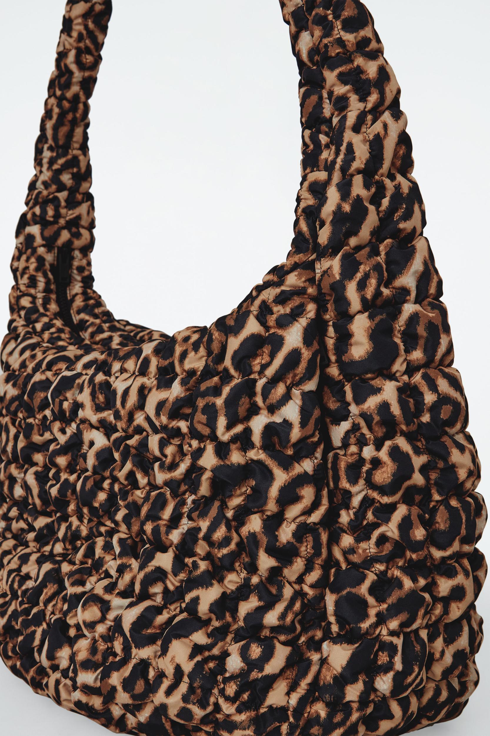 OVERSIZED QUILTED CROSSBODY BAG Product Image