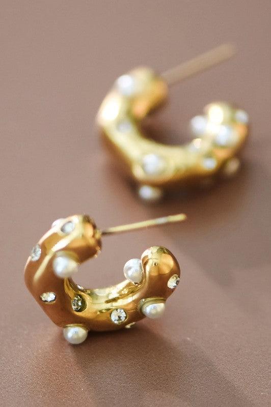 Scattered Pearl Hoops Product Image