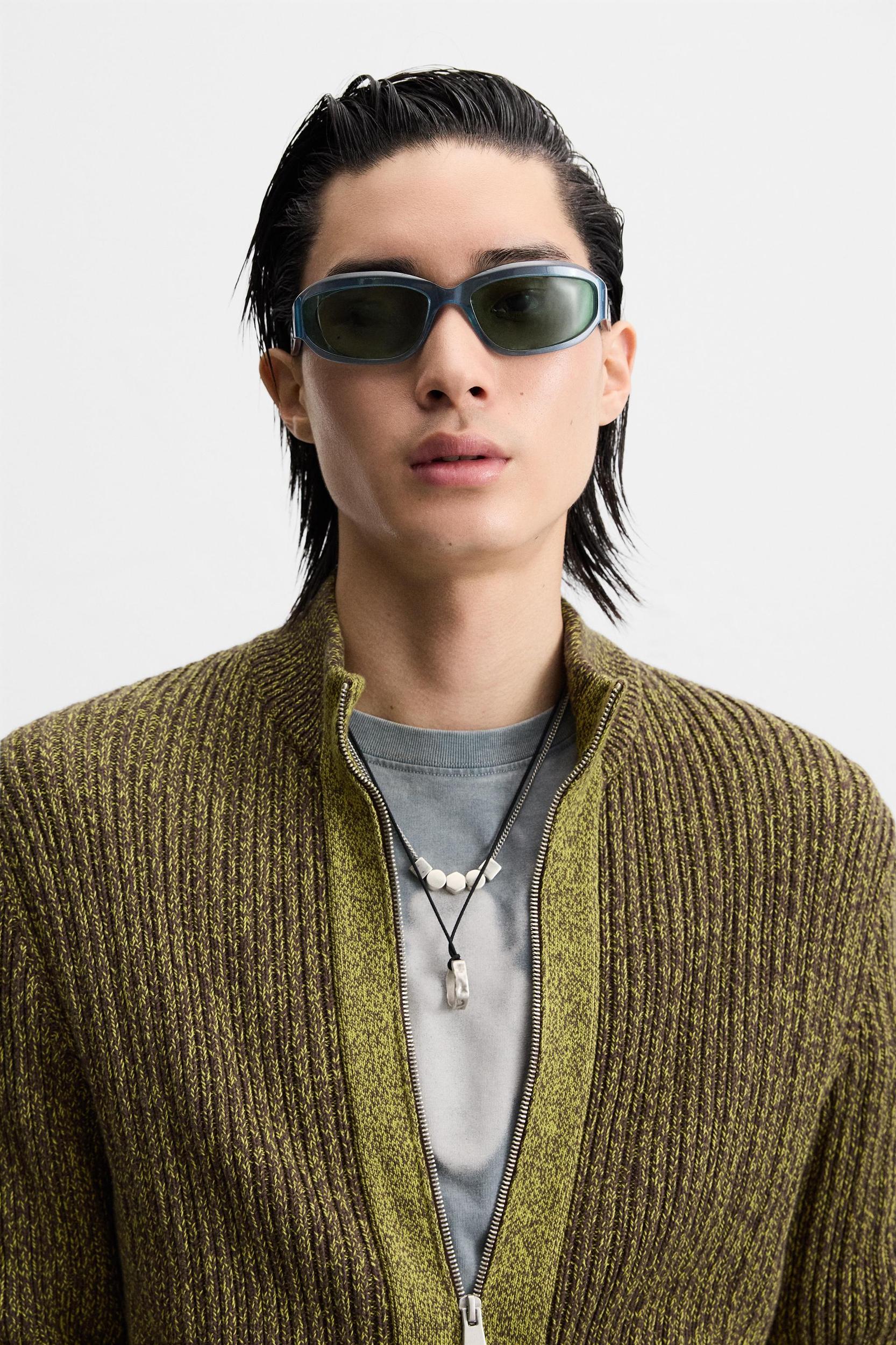 ZIP CARDIGAN Product Image