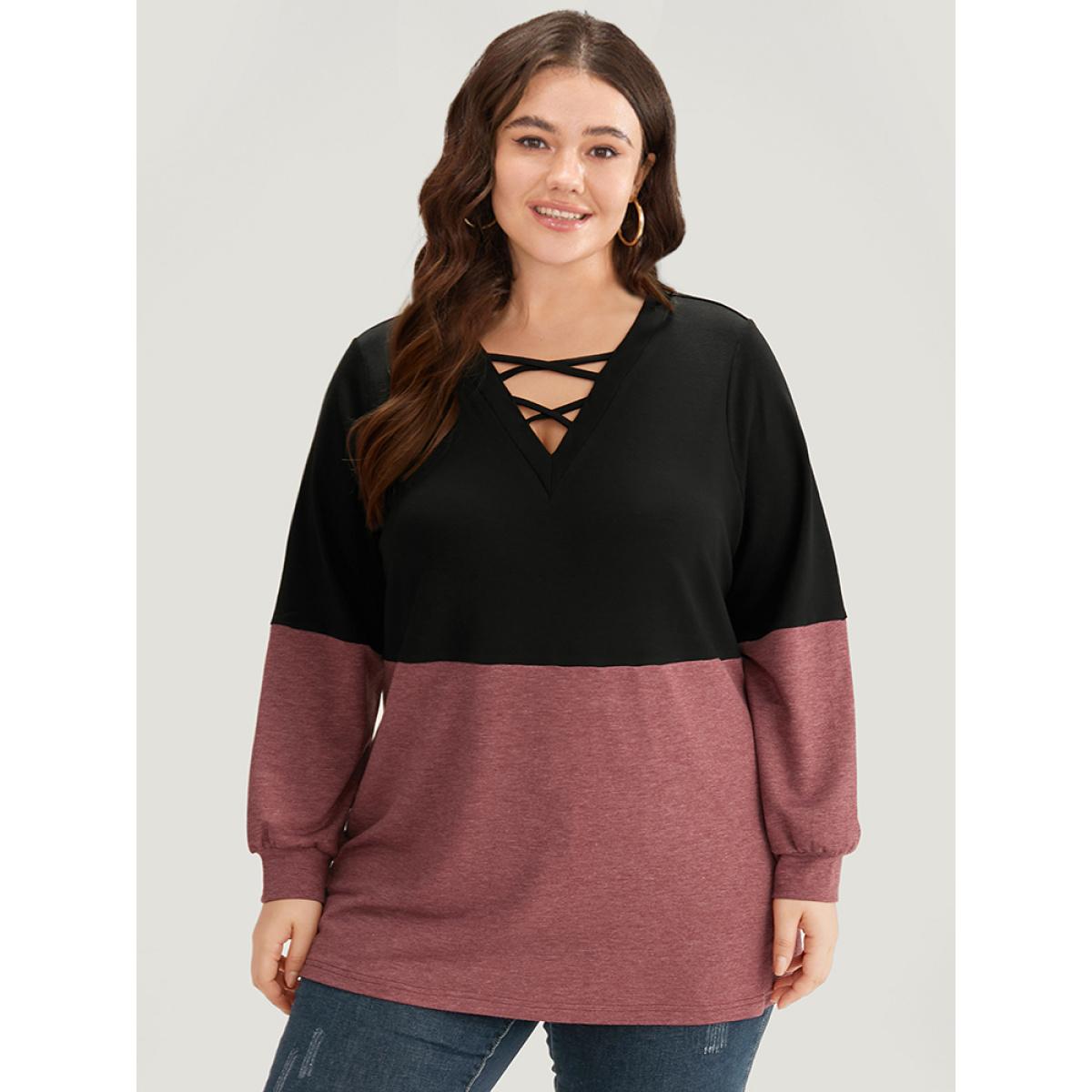 Plus Size Two Tone Patchwork Elastic Cuffs Crisscross Sweatshirt Women Black Casual Elastic cuffs V-neck Dailywear Sweatshirts BloomChic 30/6X Product Image