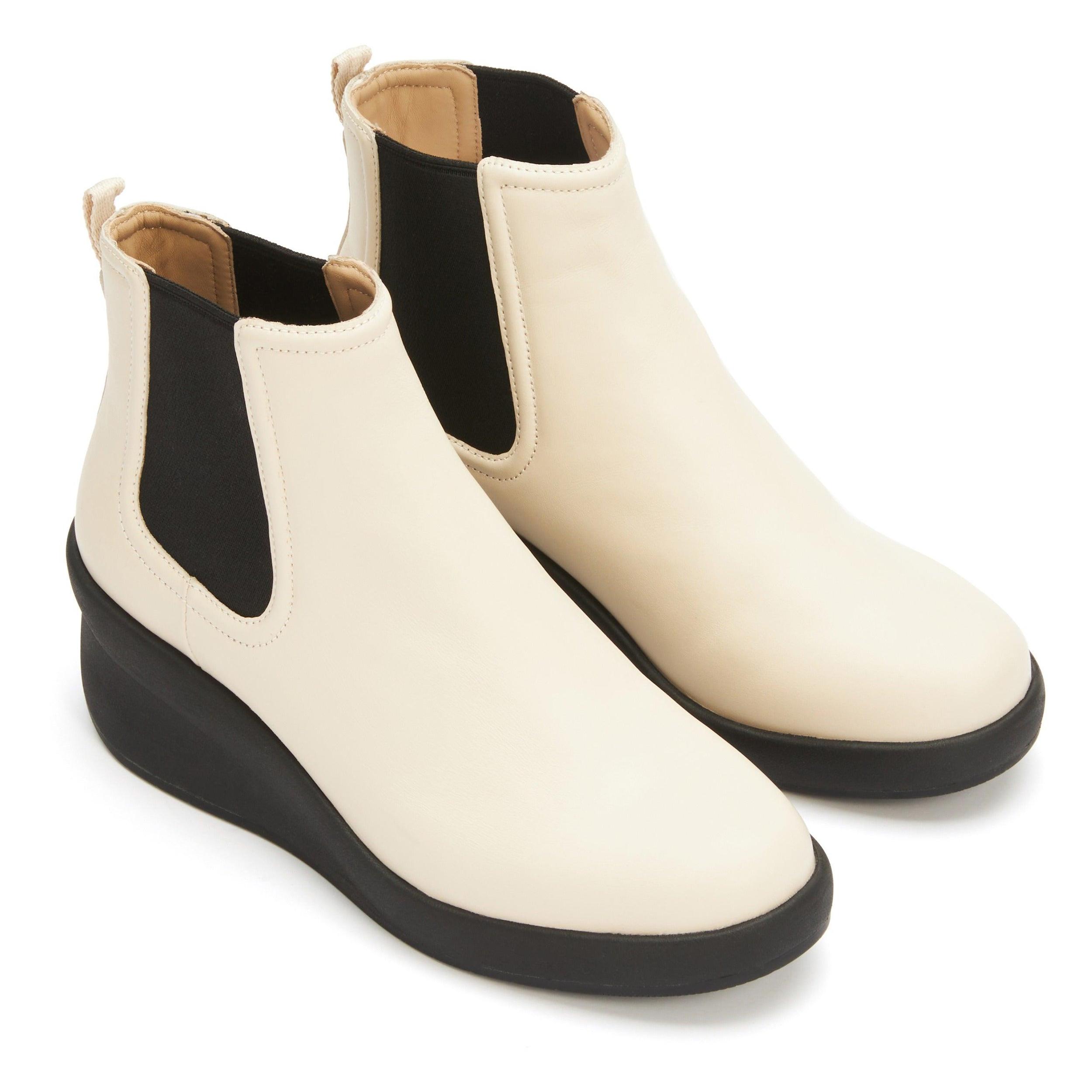 Passage Chelsea Metatarsal Female Product Image