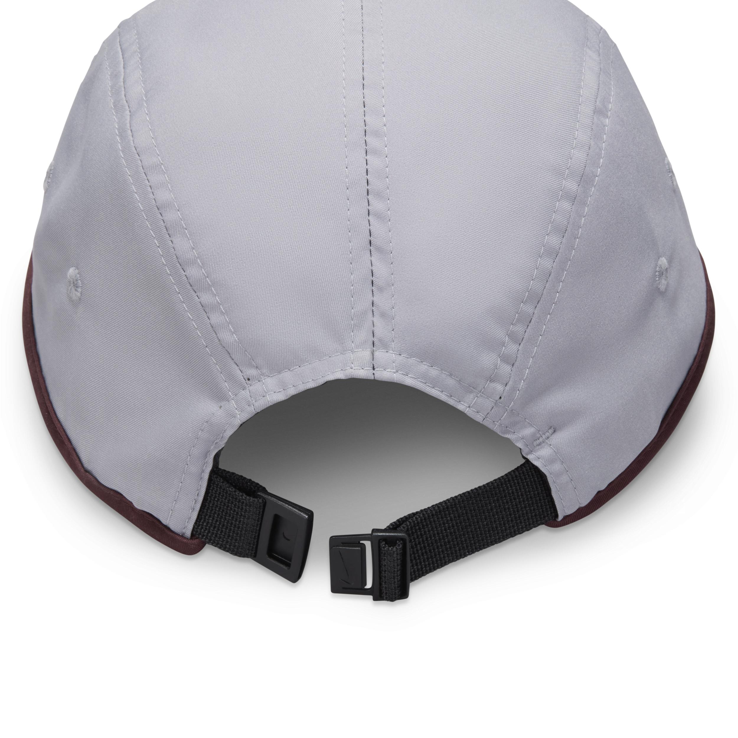 Nike Dri-FIT Fly Unstructured Swoosh Cap Product Image