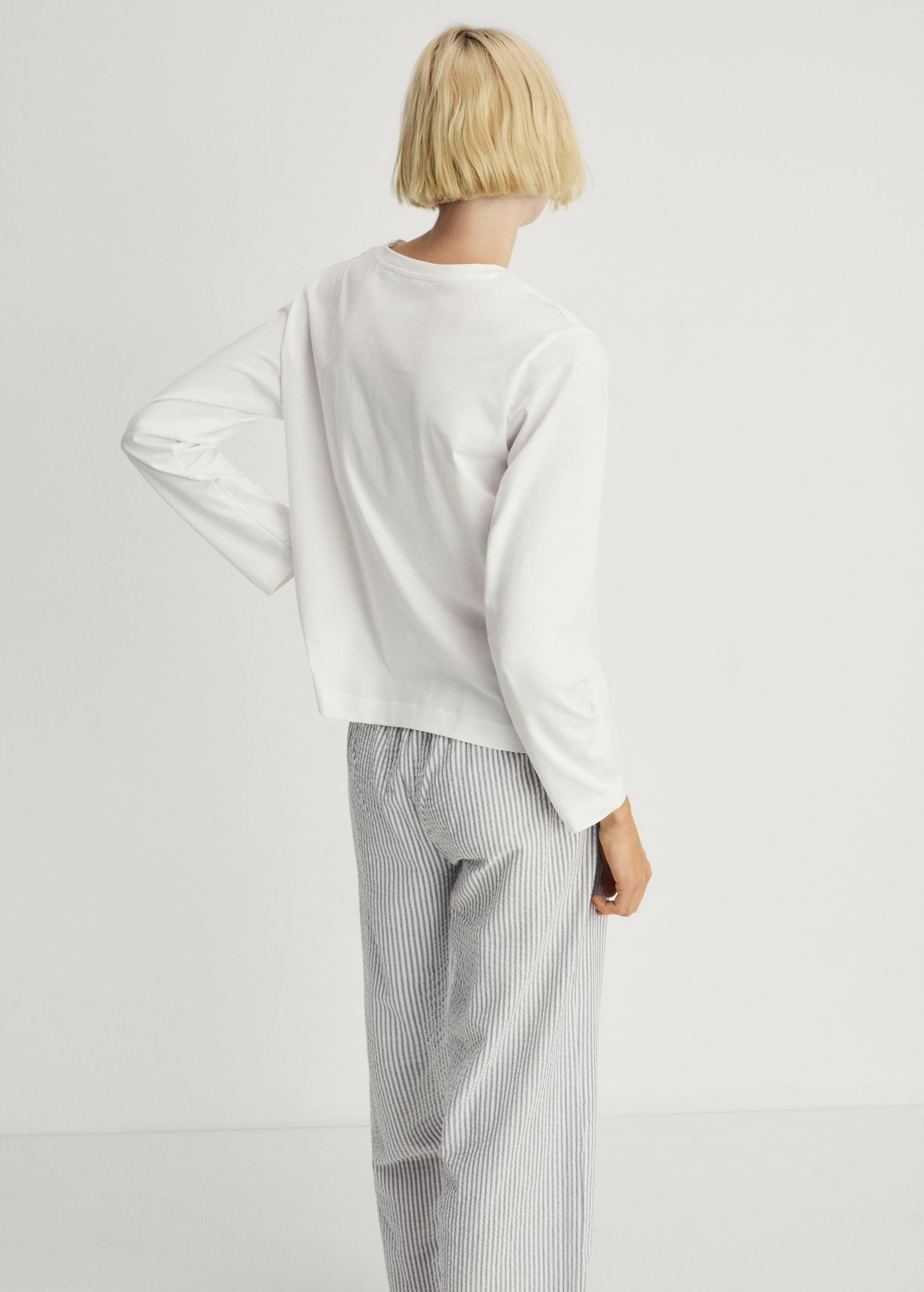Seersucker striped two-piece pajamas - Women | MANGO USA Product Image