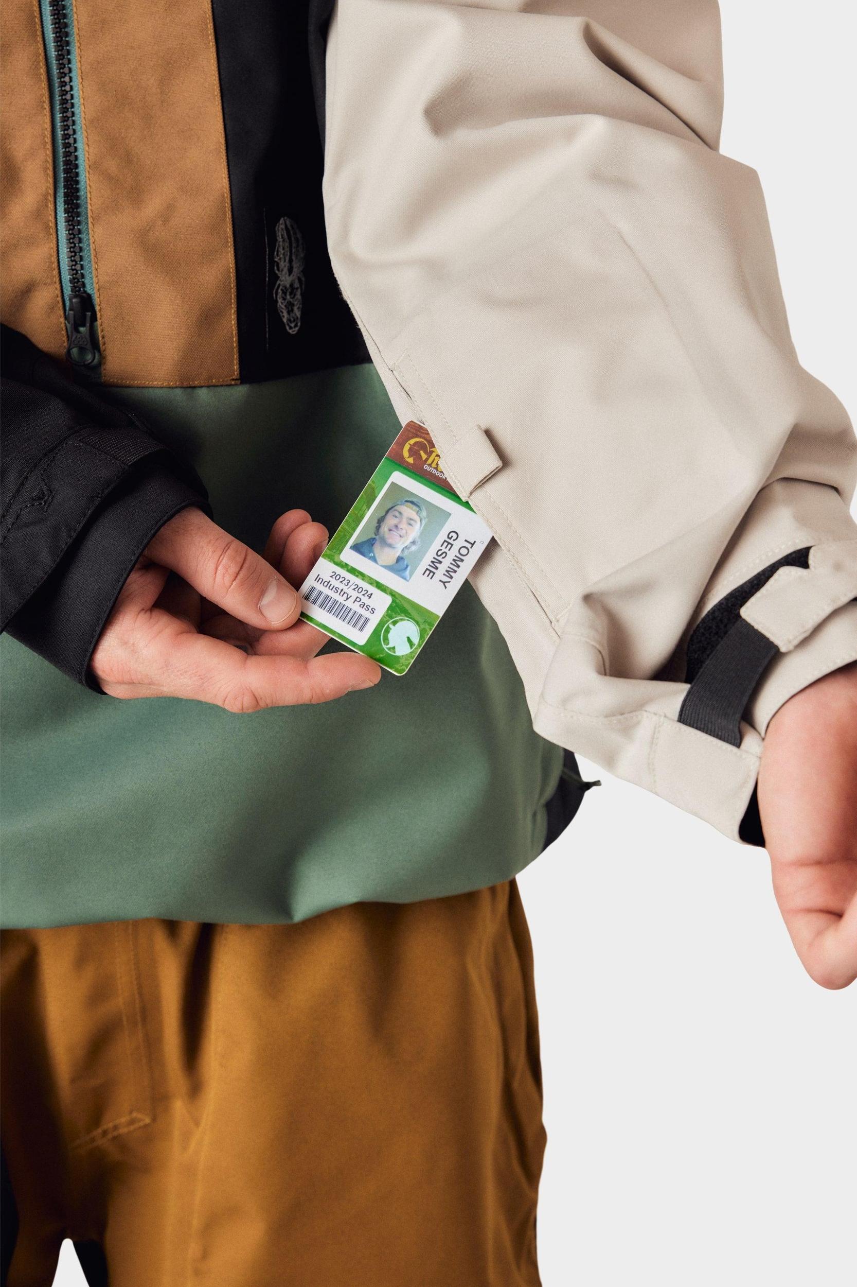 686 Men's Ghost 2.5L Anorak Male Product Image