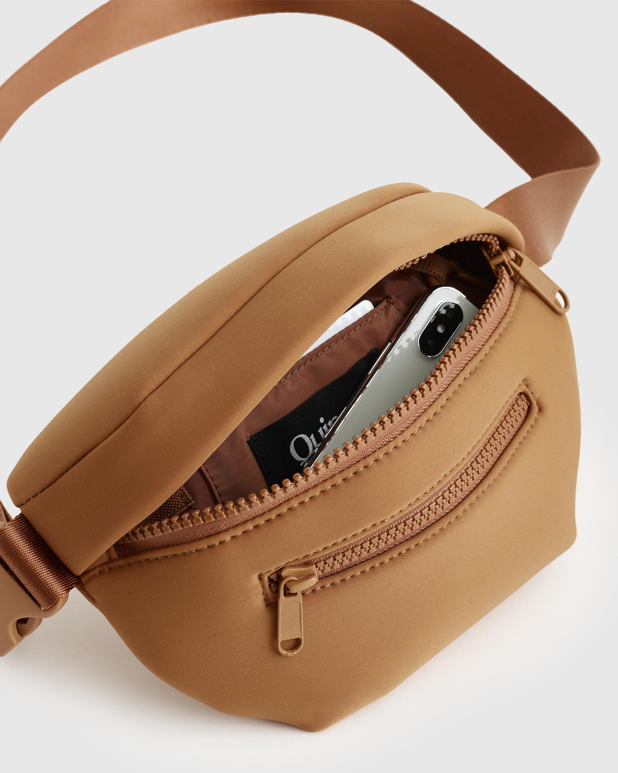 Quince | Women's All-Day Neoprene Belt Bag Product Image