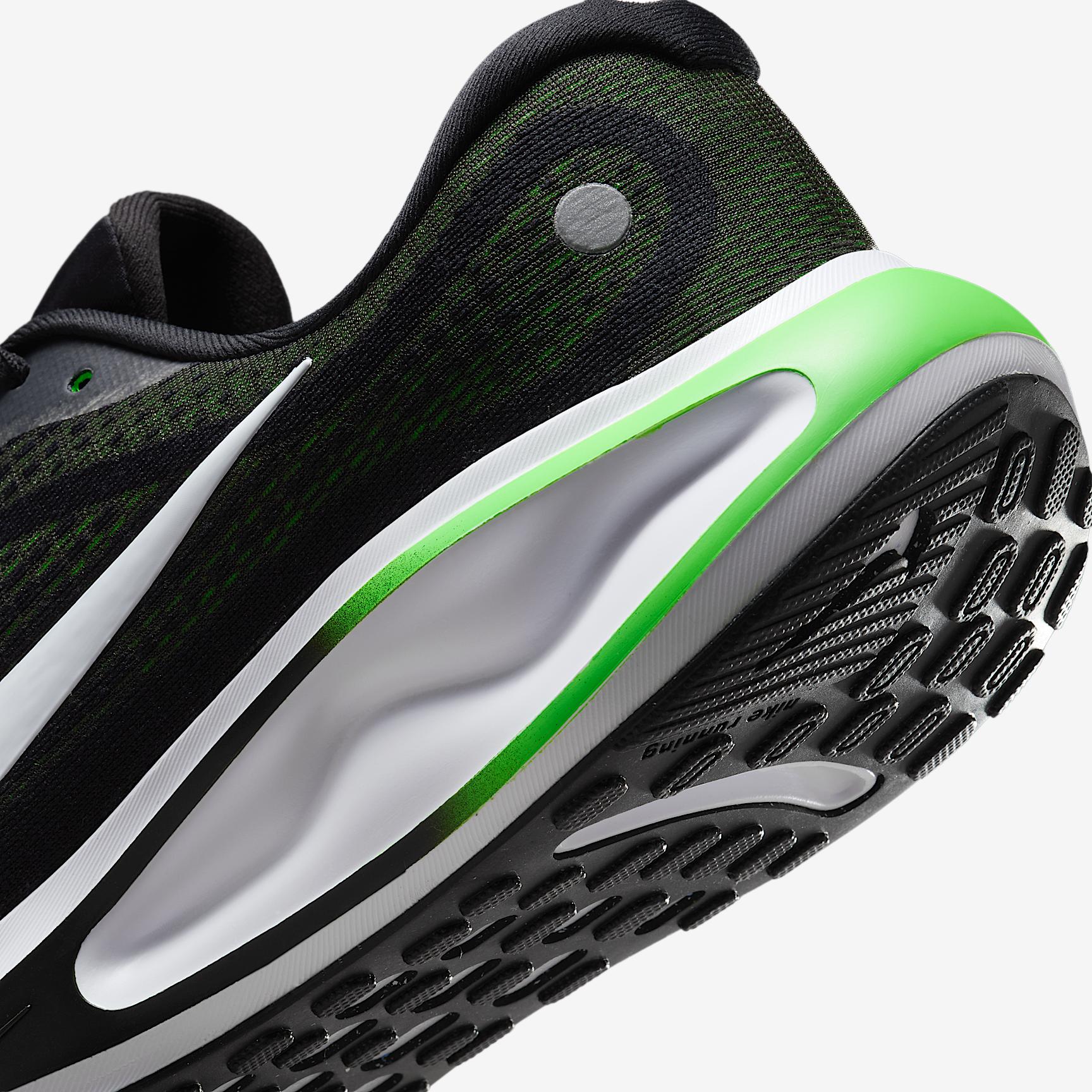 Nike Men's Journey Run Road Running Shoes Product Image