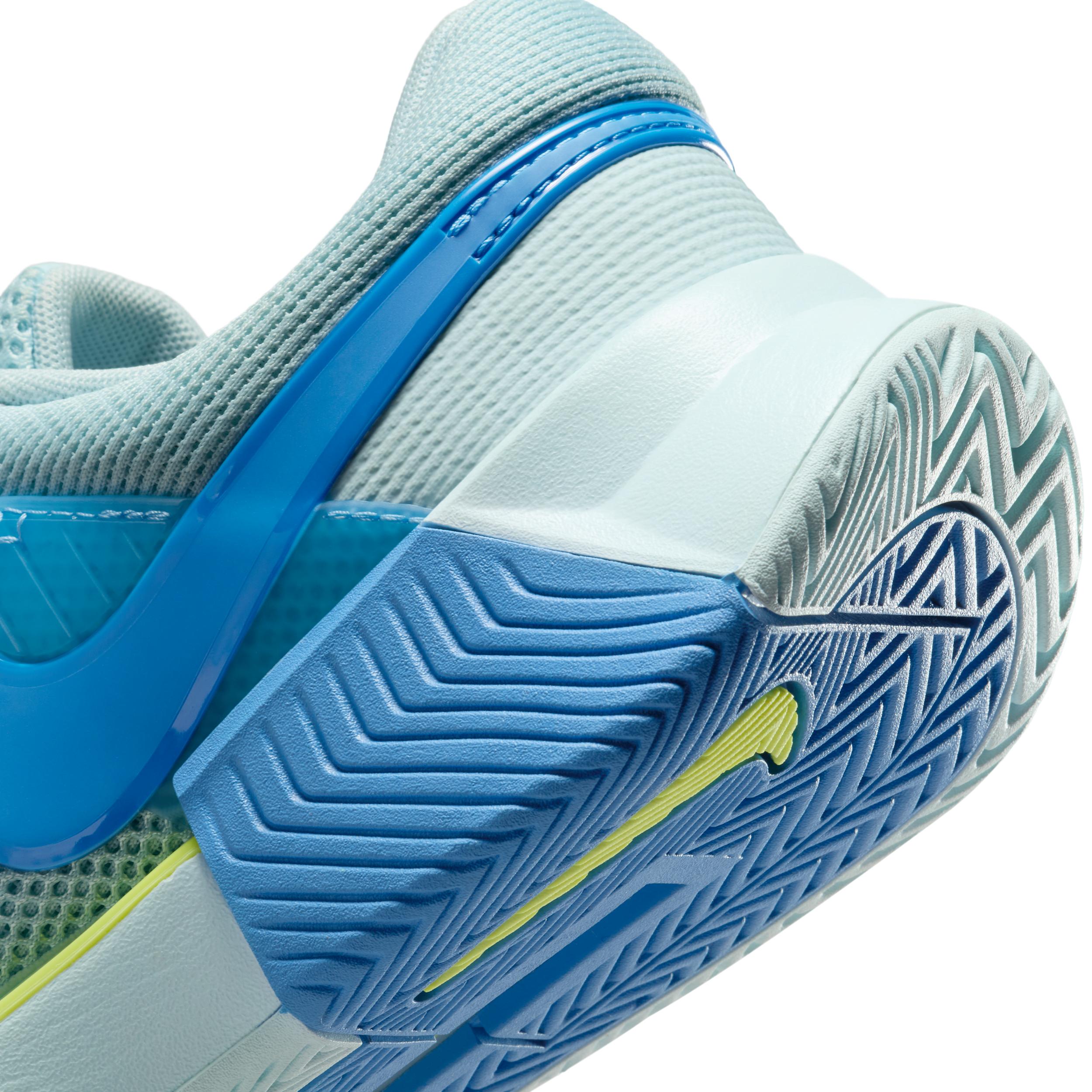 Nike Women's Zoom GP Challenge 1 Hard Court Tennis Shoes Product Image