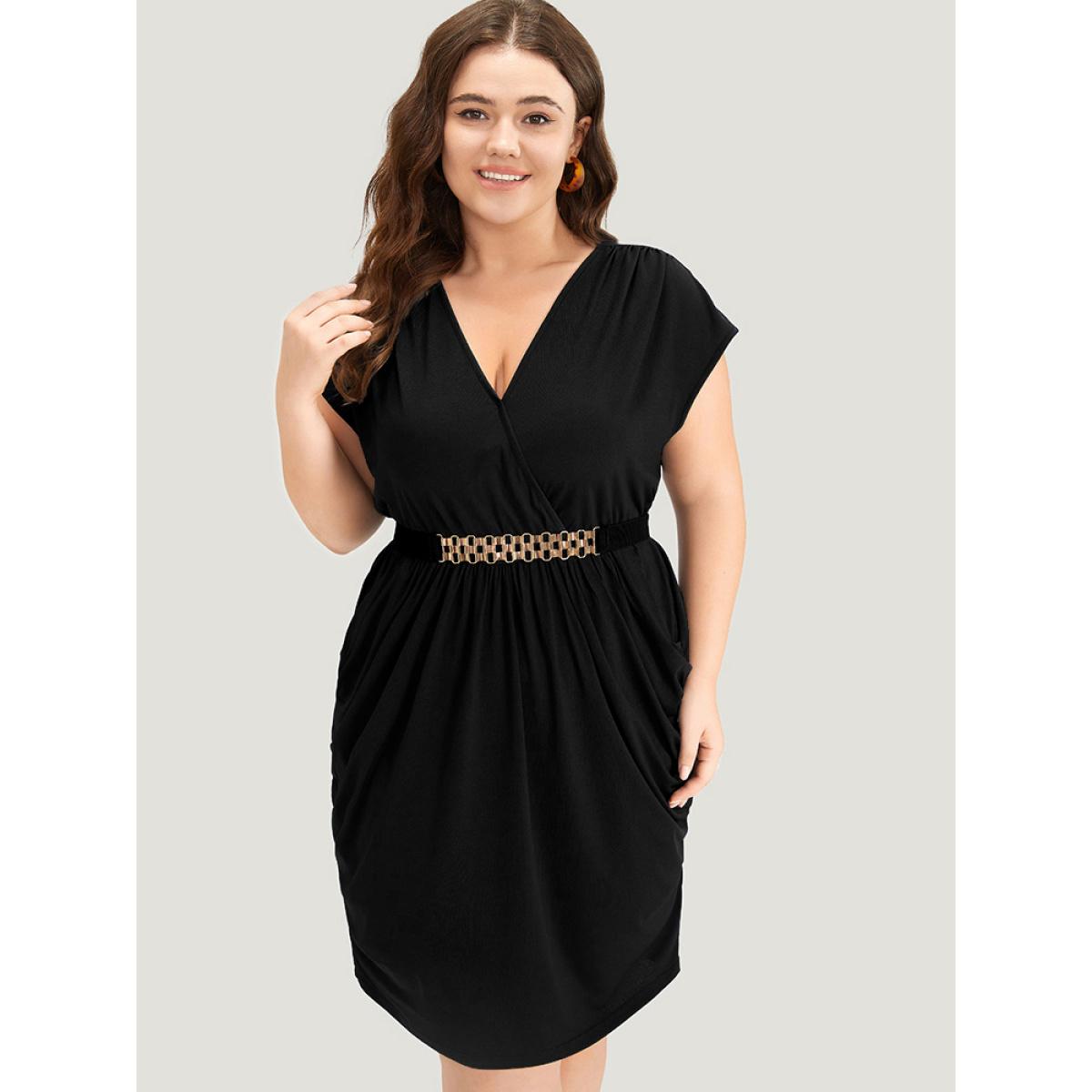 Plus Size Plain Wrap Gathered Curved Hem Metal Detail Belted Dress Black Women Office Gathered V-neck Short sleeve Curvy Knee Dress BloomChic 30/6X Product Image