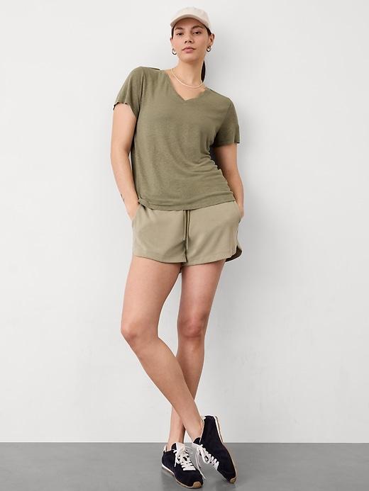 Getaway Linen Blend V-Neck Tee Product Image