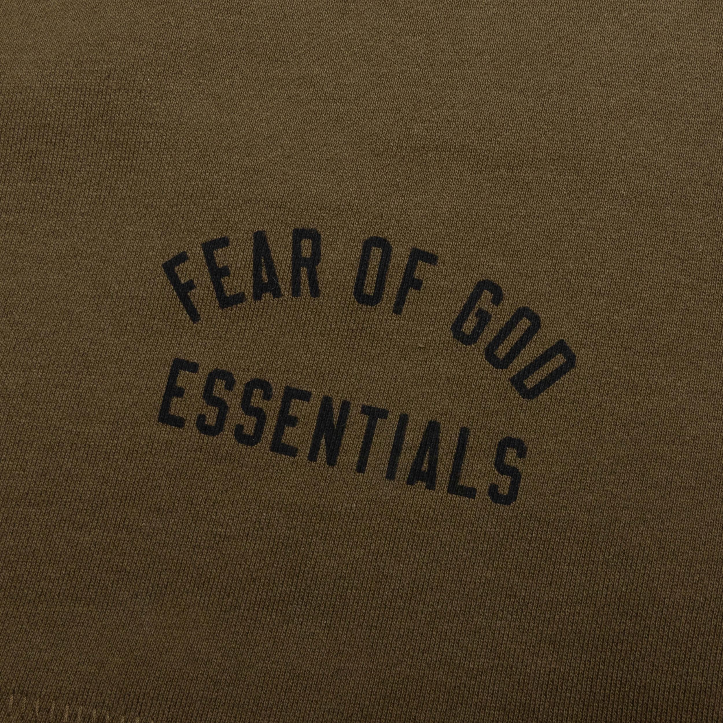 Debossed Sweatshorts - Black Male Product Image