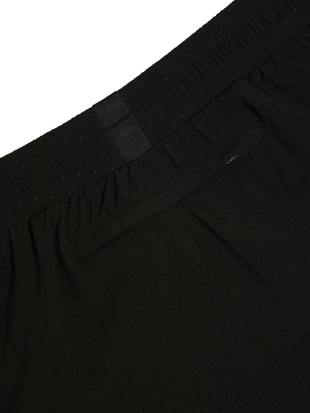 M Run shorts Product Image